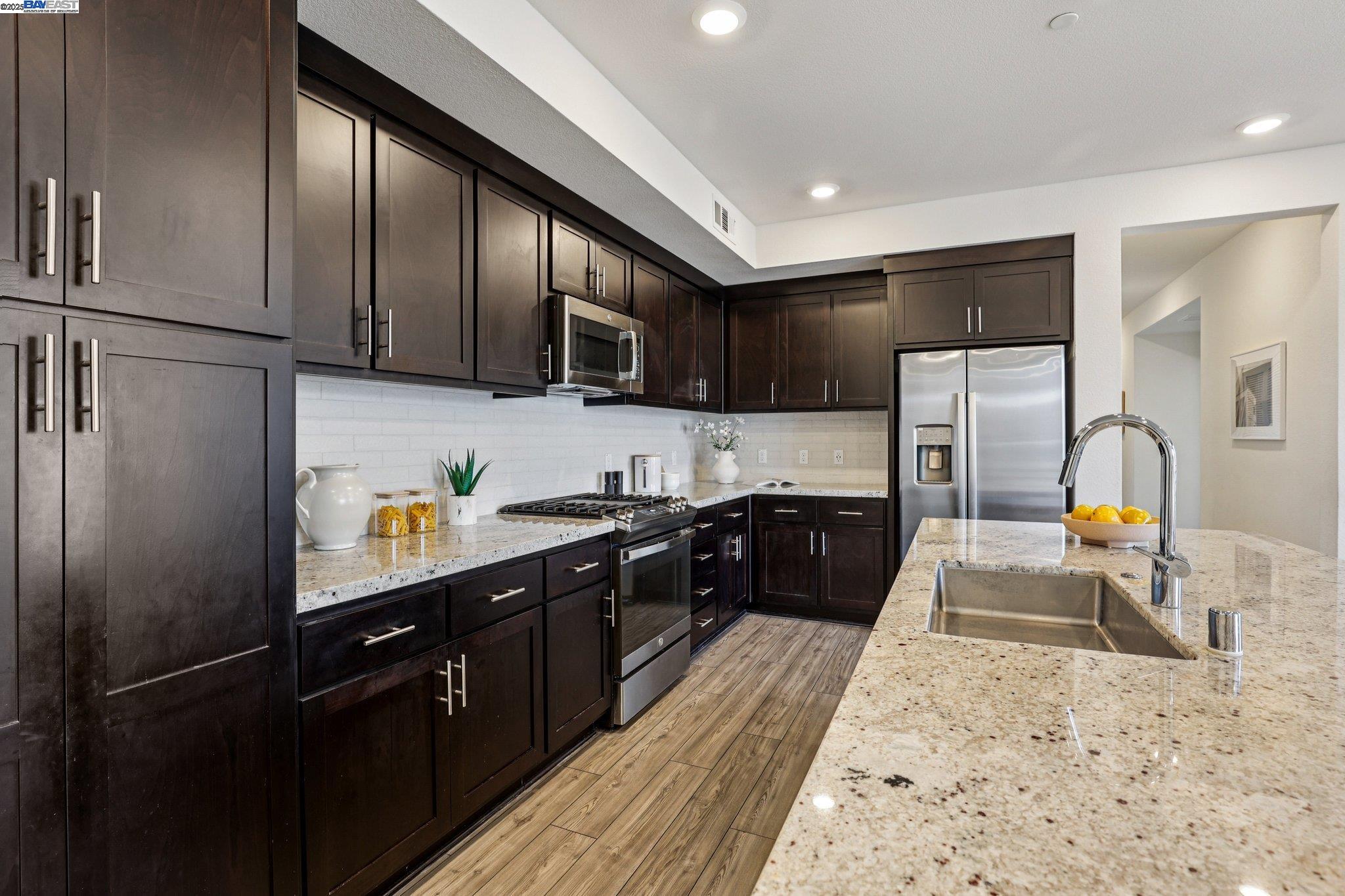 Photo #5: 41108104 Listing 