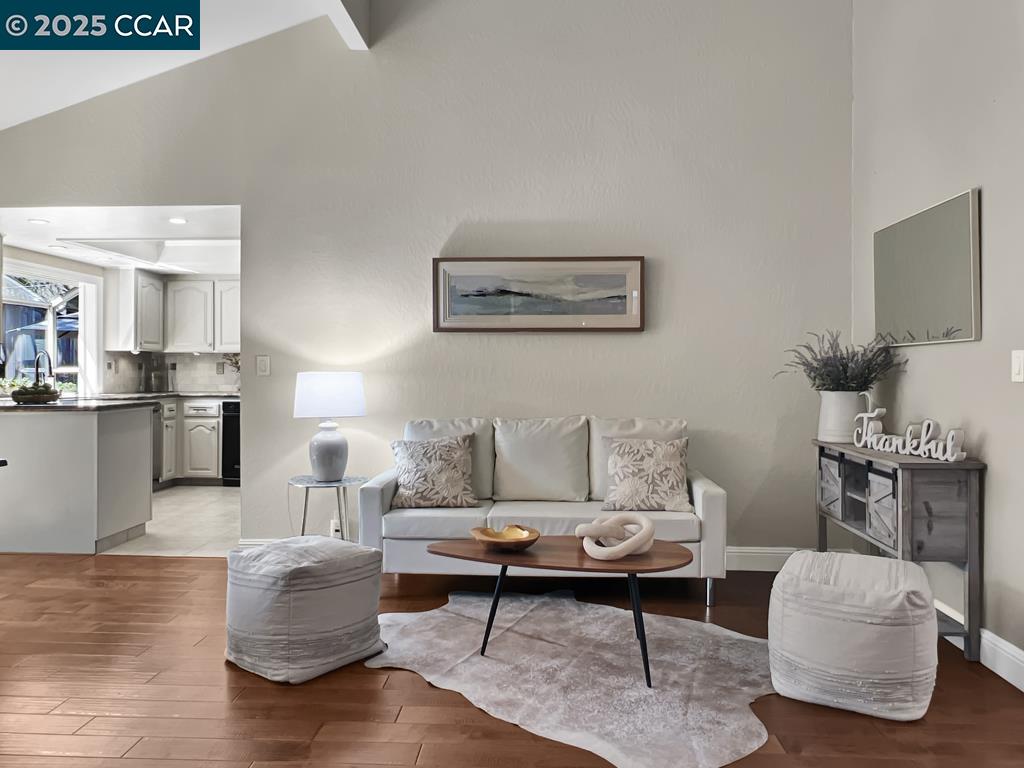 Detail Gallery Image 11 of 60 For 14 Mt Eden Pl, Clayton,  CA 94517 - 4 Beds | 2 Baths