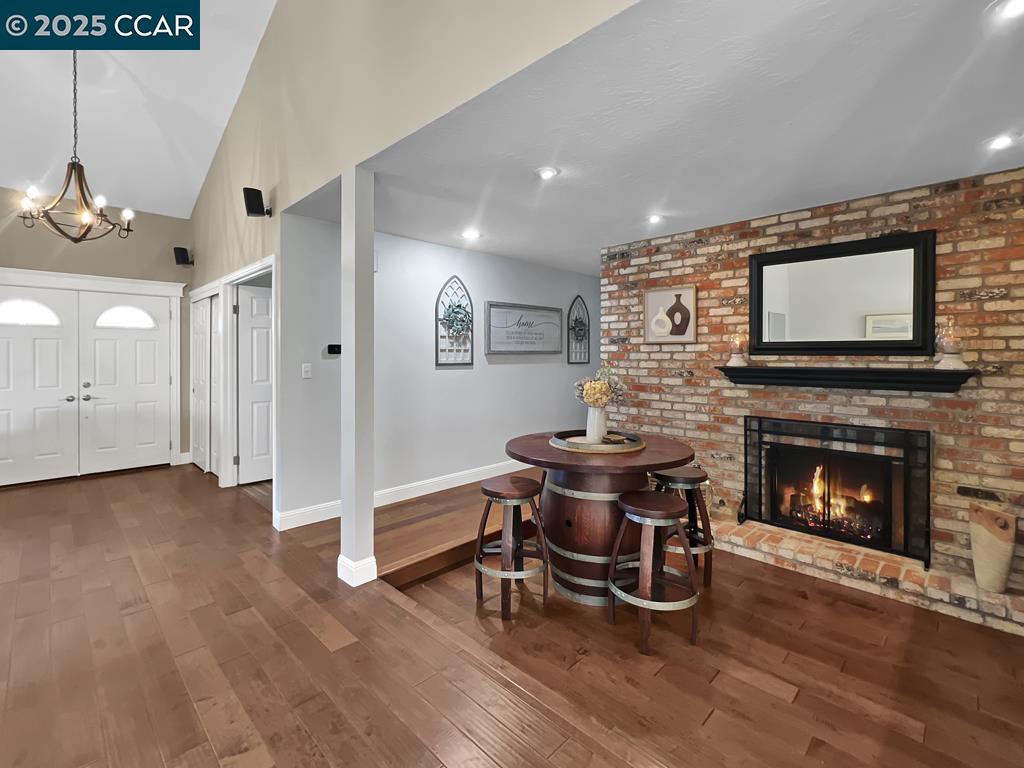 Detail Gallery Image 13 of 60 For 14 Mt Eden Pl, Clayton,  CA 94517 - 4 Beds | 2 Baths