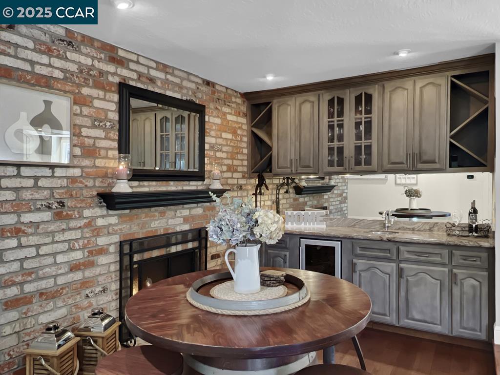 Detail Gallery Image 14 of 60 For 14 Mt Eden Pl, Clayton,  CA 94517 - 4 Beds | 2 Baths