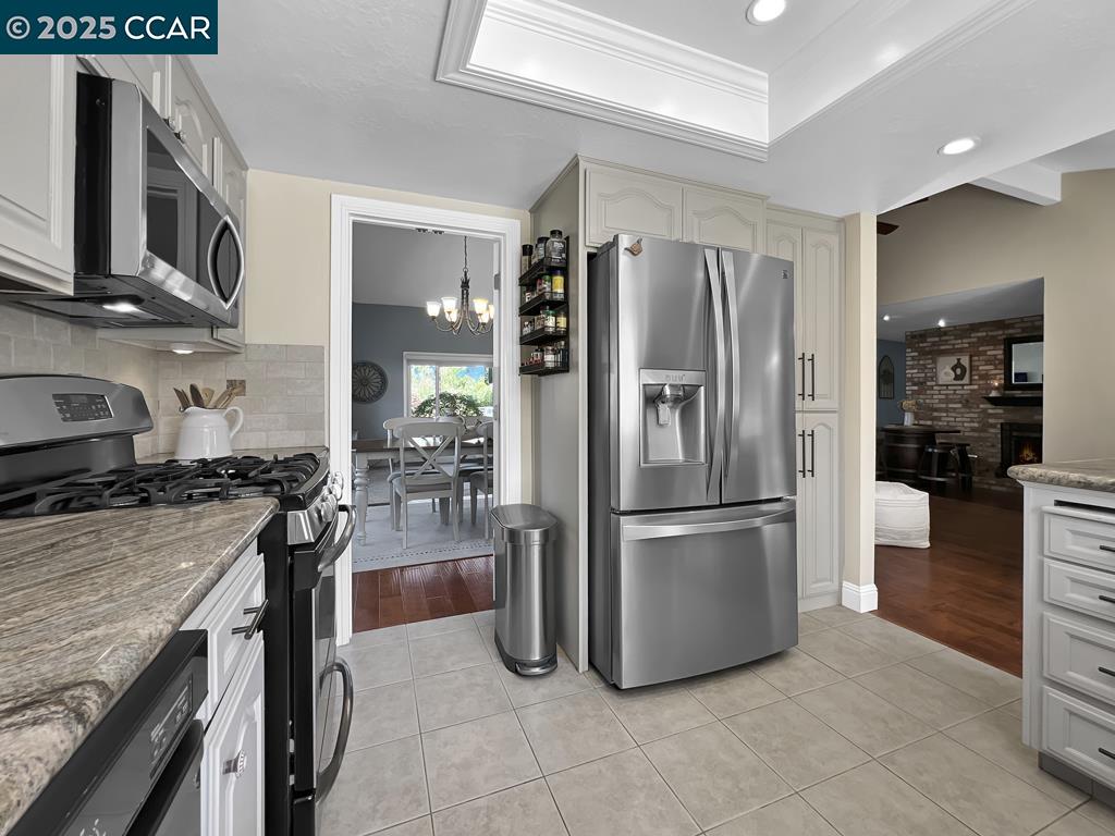Detail Gallery Image 20 of 60 For 14 Mt Eden Pl, Clayton,  CA 94517 - 4 Beds | 2 Baths