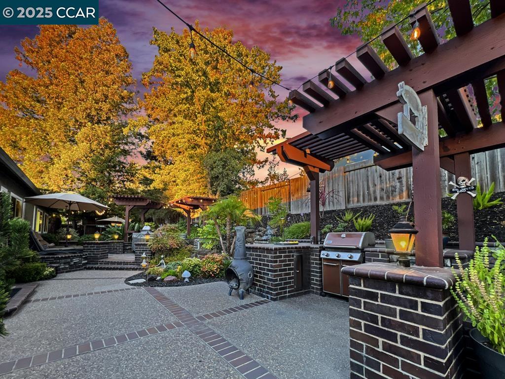 Detail Gallery Image 45 of 60 For 14 Mt Eden Pl, Clayton,  CA 94517 - 4 Beds | 2 Baths