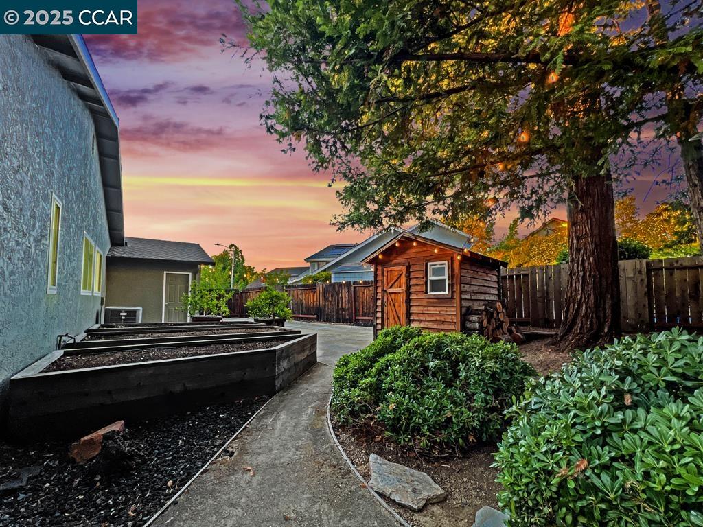 Detail Gallery Image 57 of 60 For 14 Mt Eden Pl, Clayton,  CA 94517 - 4 Beds | 2 Baths
