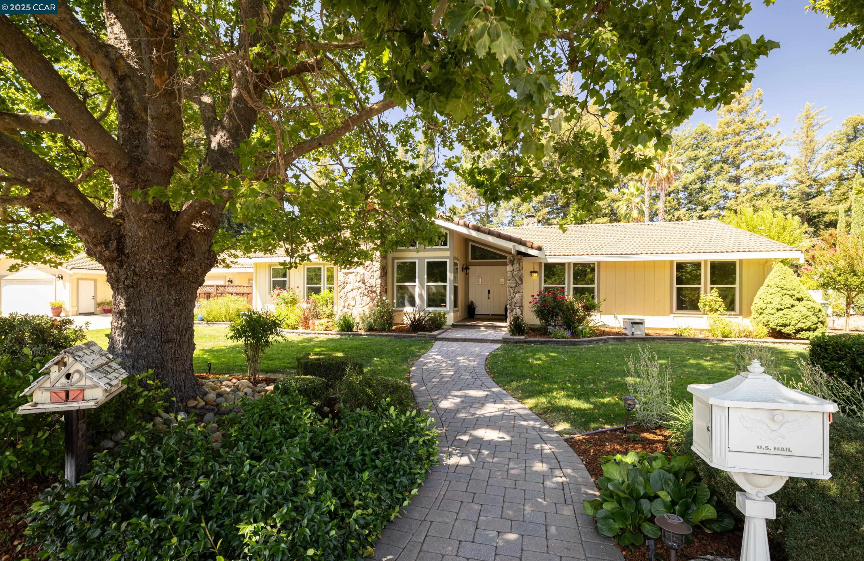 Detail Gallery Image 2 of 52 For 558 Freitas Road, Danville,  CA 94526 - 4 Beds | 2 Baths