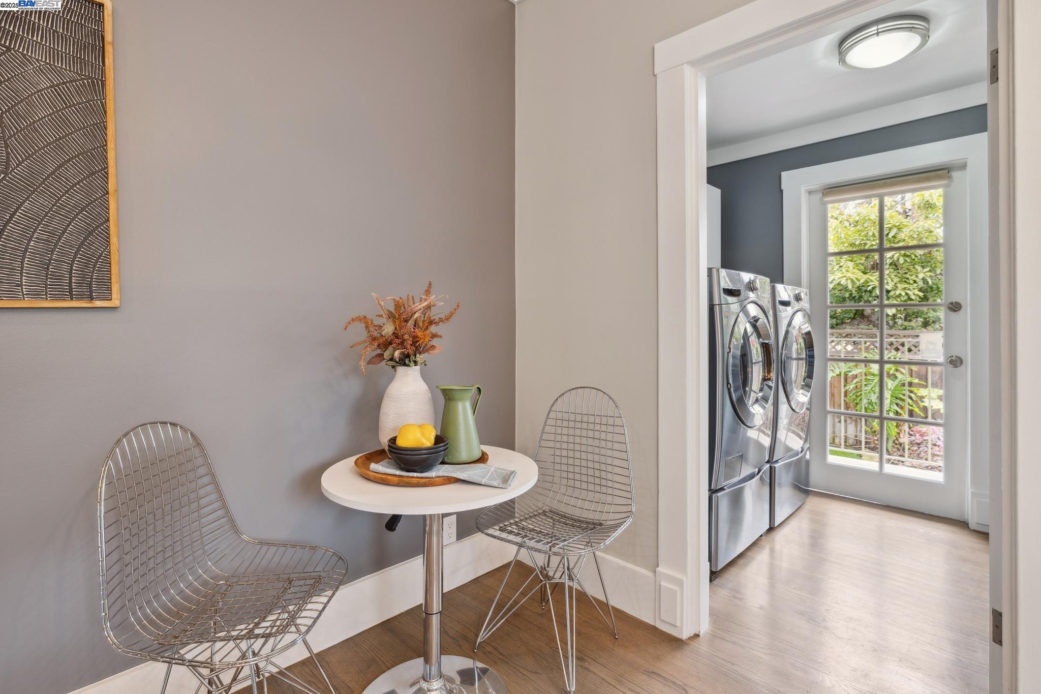 Detail Gallery Image 16 of 54 For 1906 Lafayette St, Alameda,  CA 94501 - 3 Beds | 2 Baths