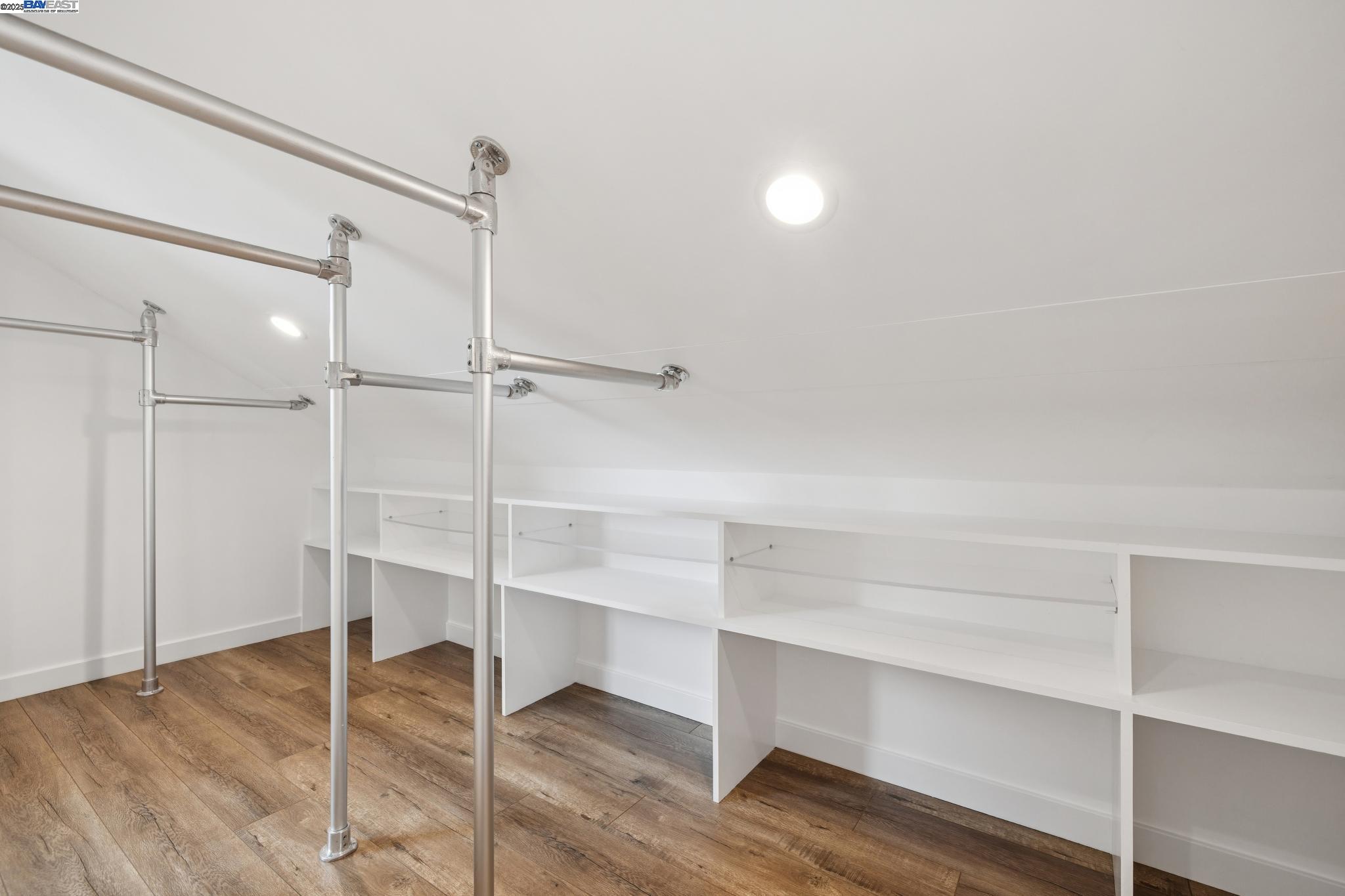 Detail Gallery Image 32 of 54 For 1906 Lafayette St, Alameda,  CA 94501 - 3 Beds | 2 Baths