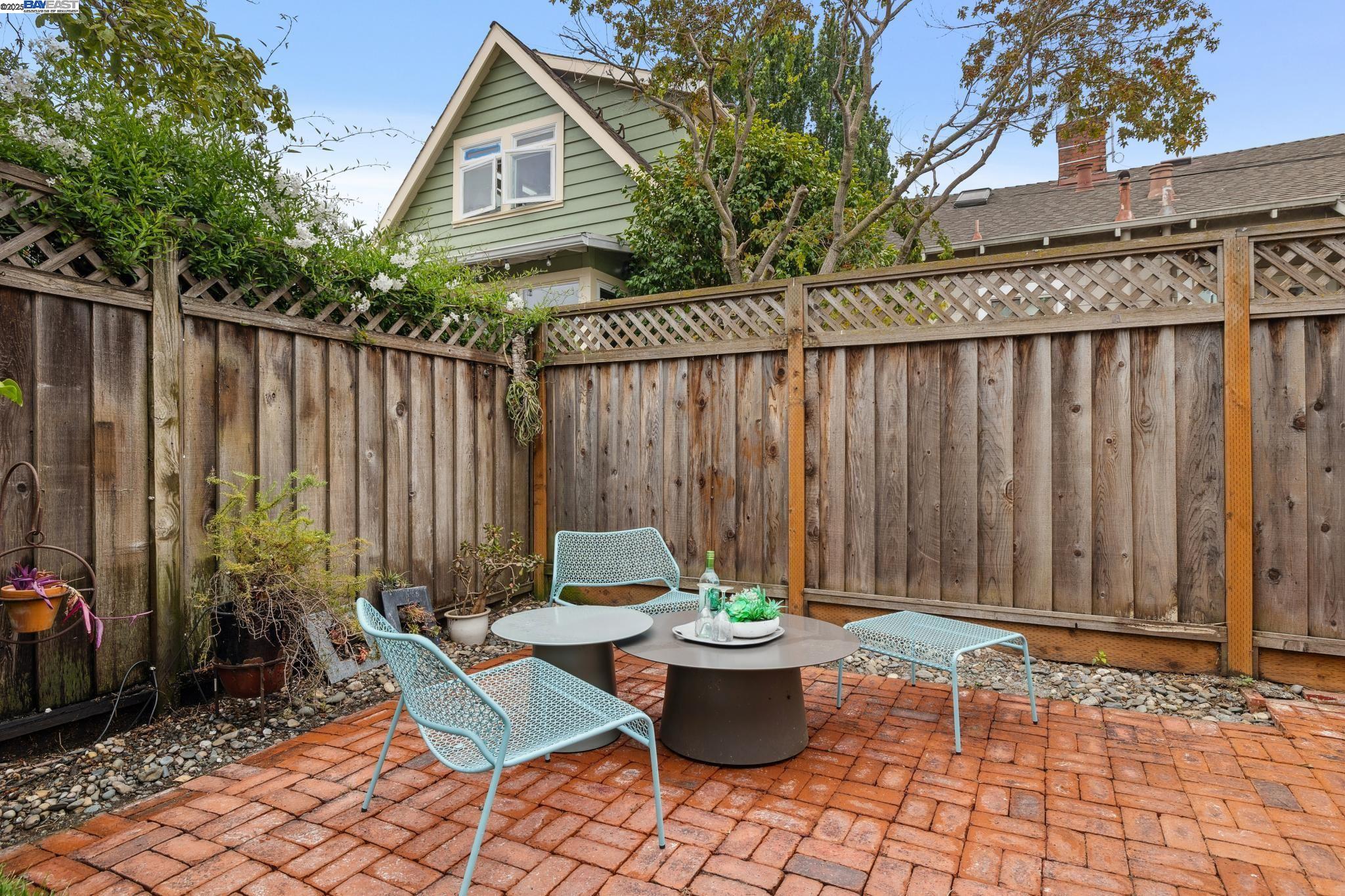 Detail Gallery Image 41 of 54 For 1906 Lafayette St, Alameda,  CA 94501 - 3 Beds | 2 Baths