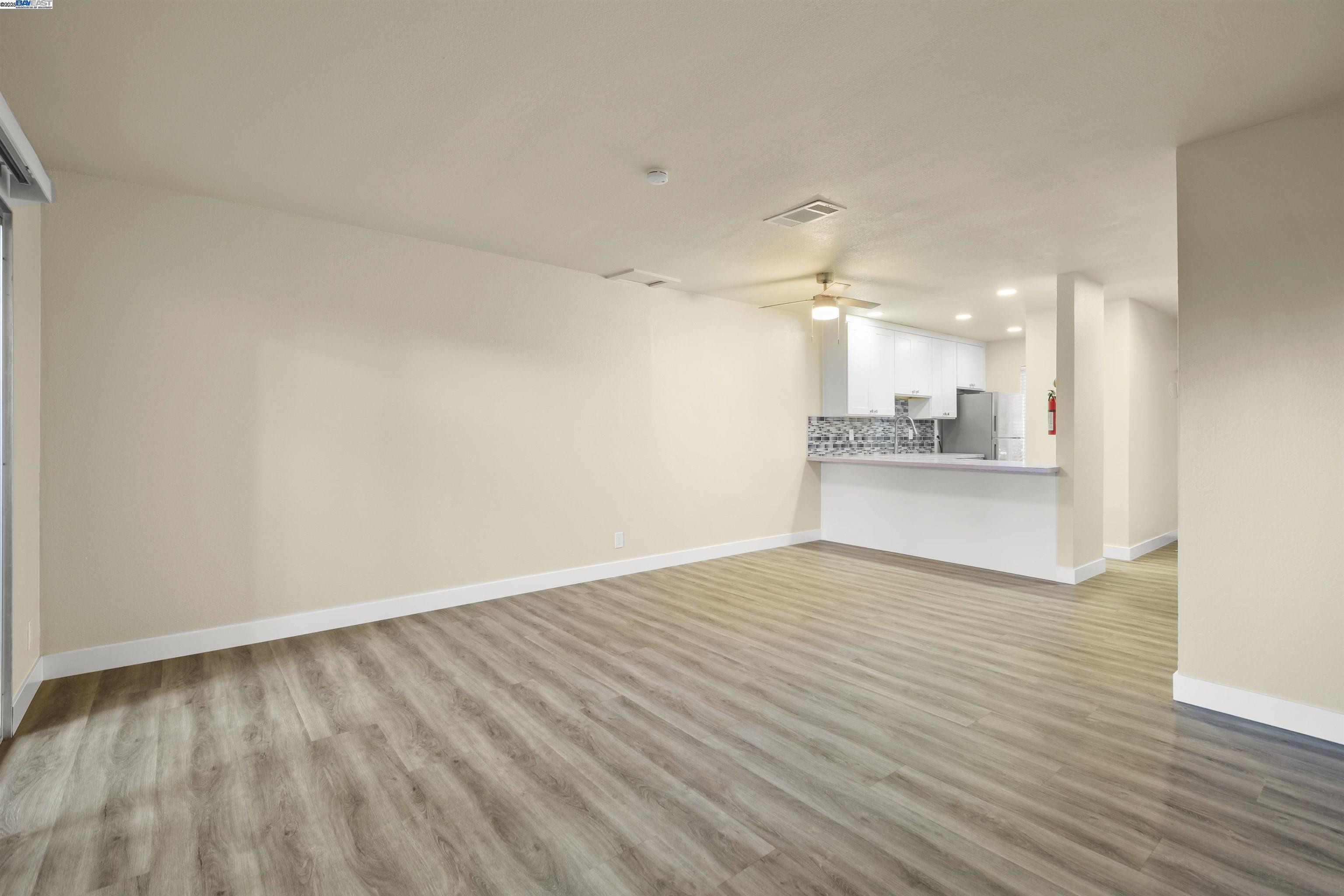 Photo #11: 41108111 Listing: Photo #11