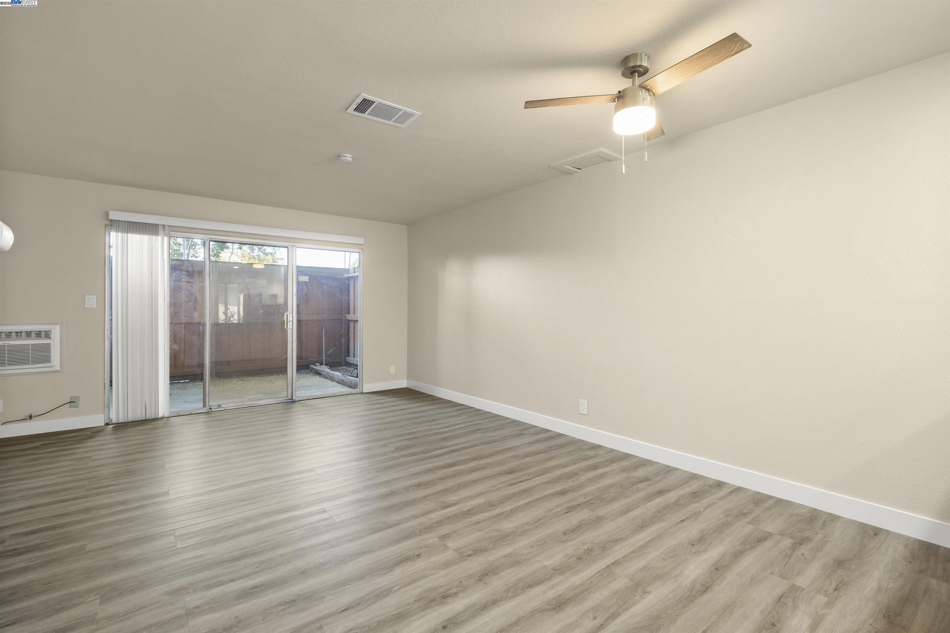 Photo #12: 41108111 Listing: Photo #12