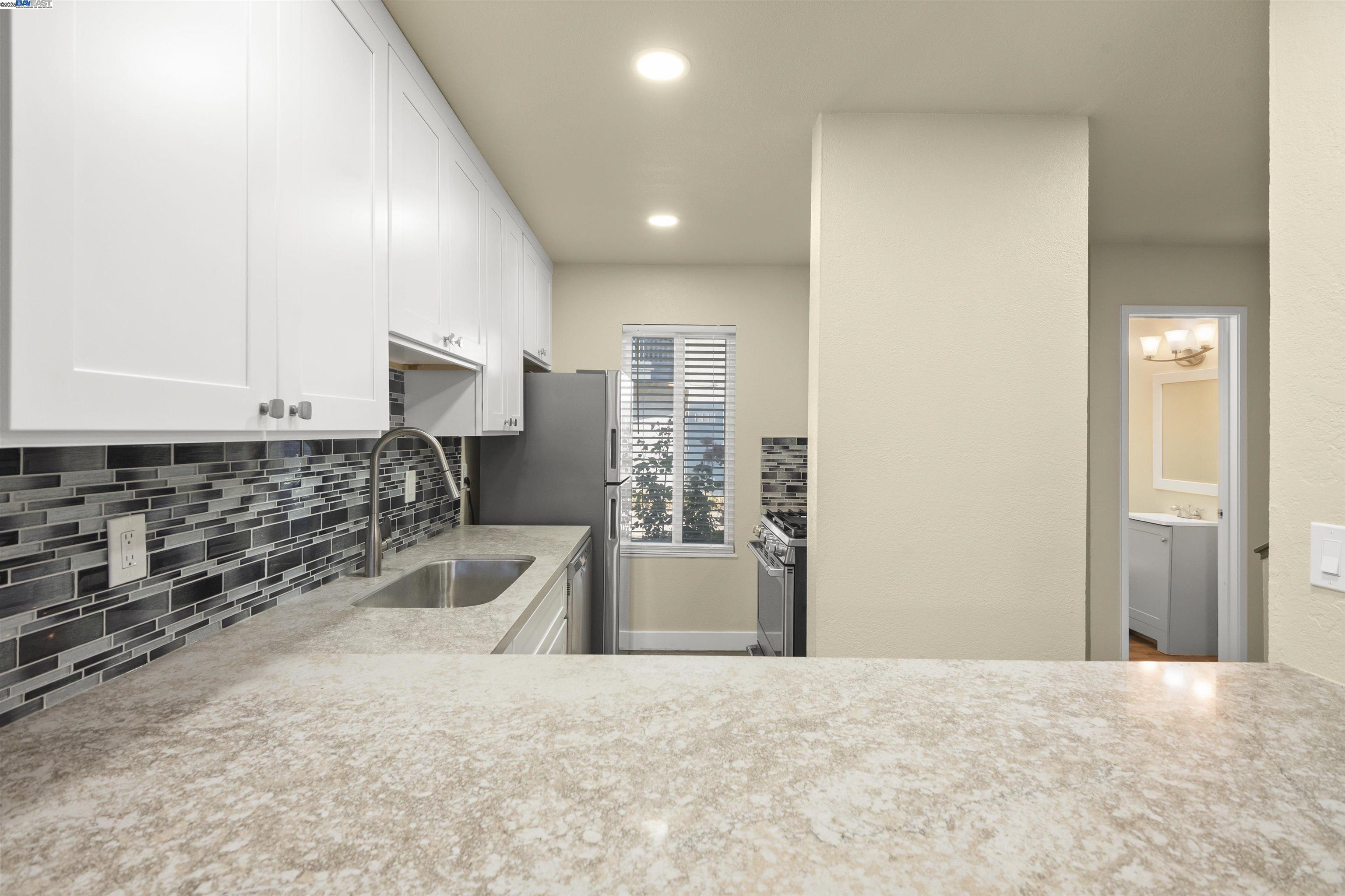 Photo #8: 41108111 Listing: Photo #8