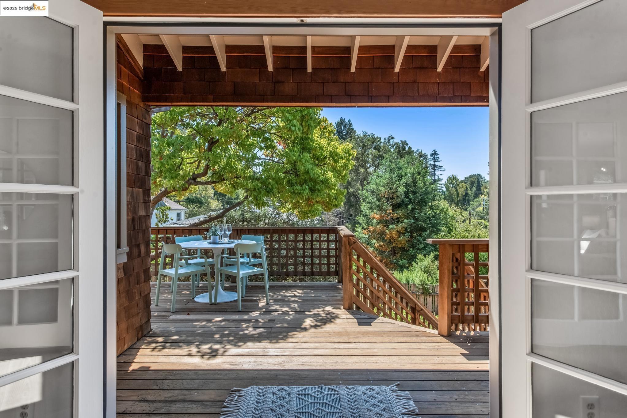 Detail Gallery Image 14 of 52 For 3176 Jordan Rd, Oakland,  CA 94602 - 2 Beds | 1 Baths