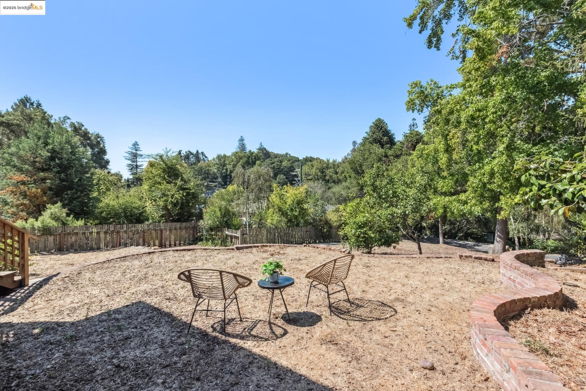 Detail Gallery Image 42 of 52 For 3176 Jordan Rd, Oakland,  CA 94602 - 2 Beds | 1 Baths