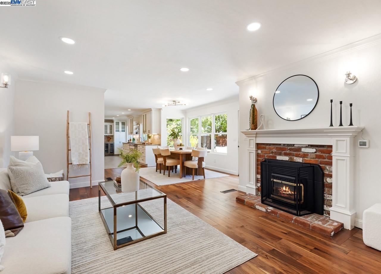 Detail Gallery Image 22 of 51 For 59 Arenas Ct, San Ramon,  CA 94583 - 5 Beds | 3/1 Baths