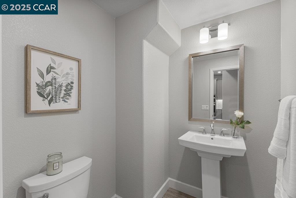 Detail Gallery Image 18 of 59 For 117 Wallace Circle, Moraga,  CA 94556 - 4 Beds | 3/1 Baths