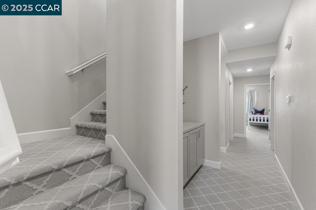 Detail Gallery Image 35 of 59 For 117 Wallace Circle, Moraga,  CA 94556 - 4 Beds | 3/1 Baths