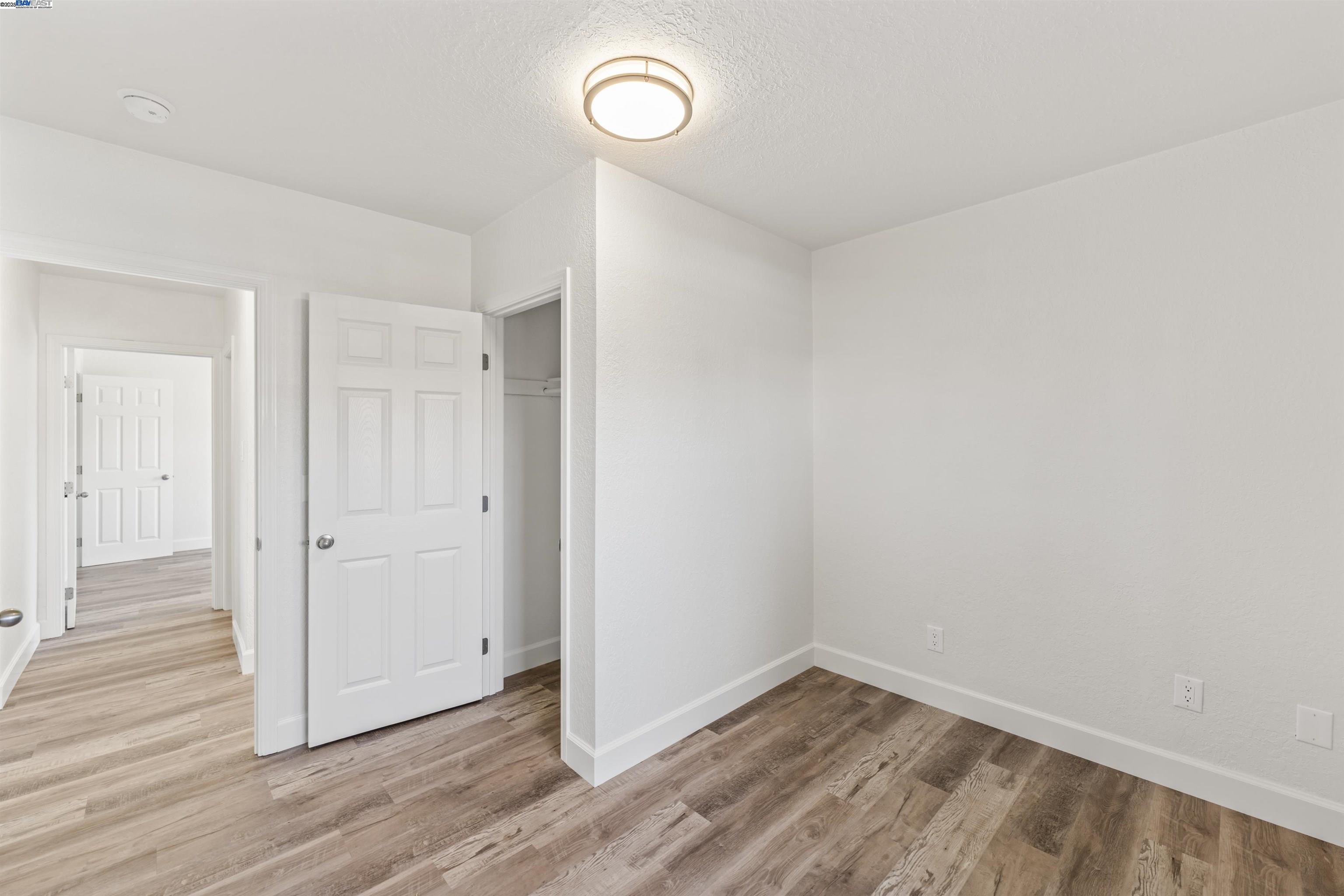 Detail Gallery Image 12 of 17 For 2320 Cutting Blvd, Richmond,  CA 94804 - 3 Beds | 2 Baths