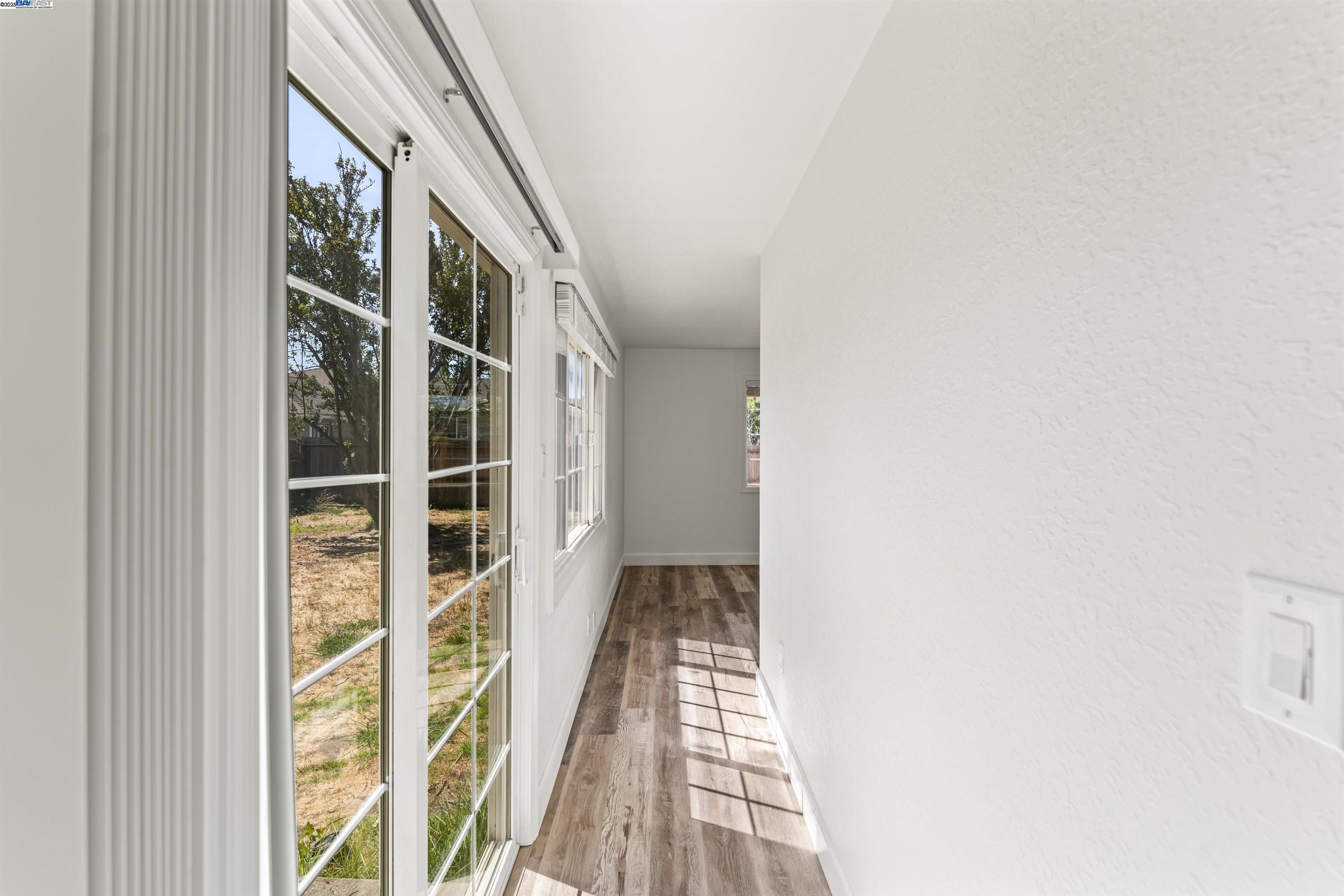 Detail Gallery Image 15 of 17 For 2320 Cutting Blvd, Richmond,  CA 94804 - 3 Beds | 2 Baths