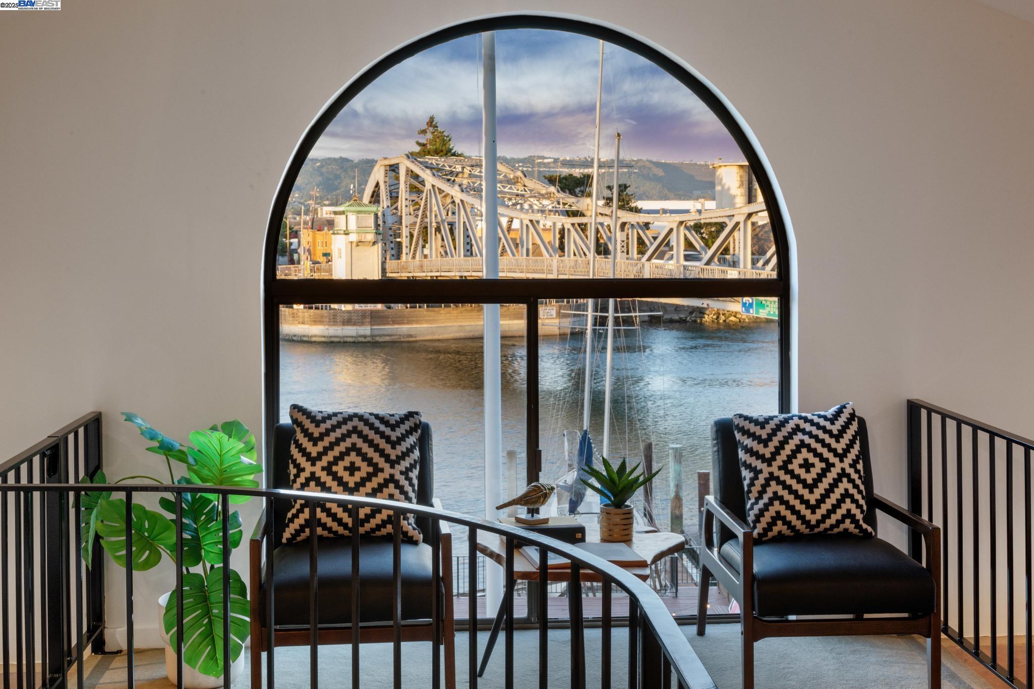 Detail Gallery Image 25 of 60 For 3127 Marina Drive, Alameda,  CA 94501 - 4 Beds | 3 Baths