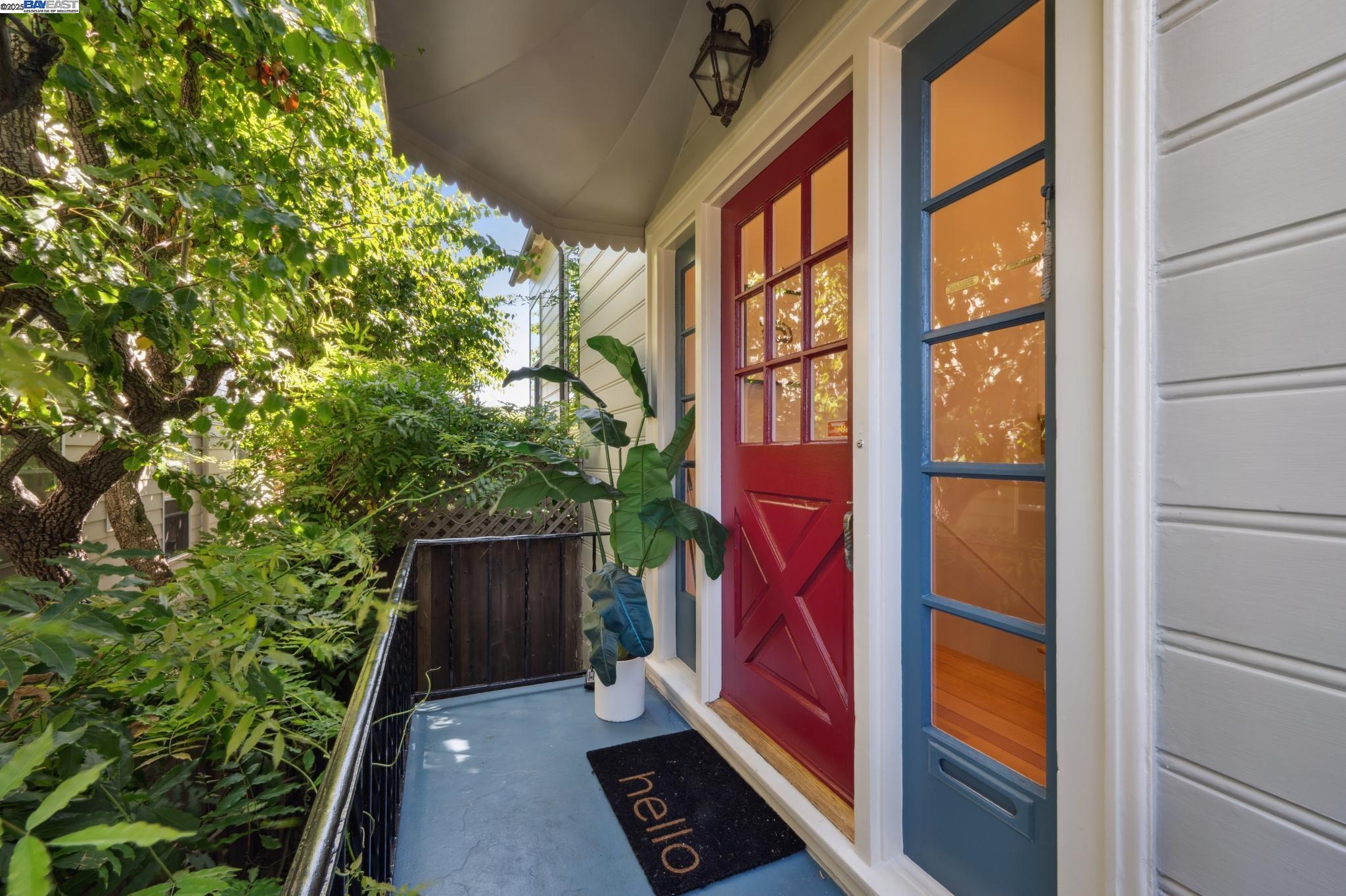 Detail Gallery Image 10 of 60 For 3127 Marina Drive, Alameda,  CA 94501 - 4 Beds | 3 Baths