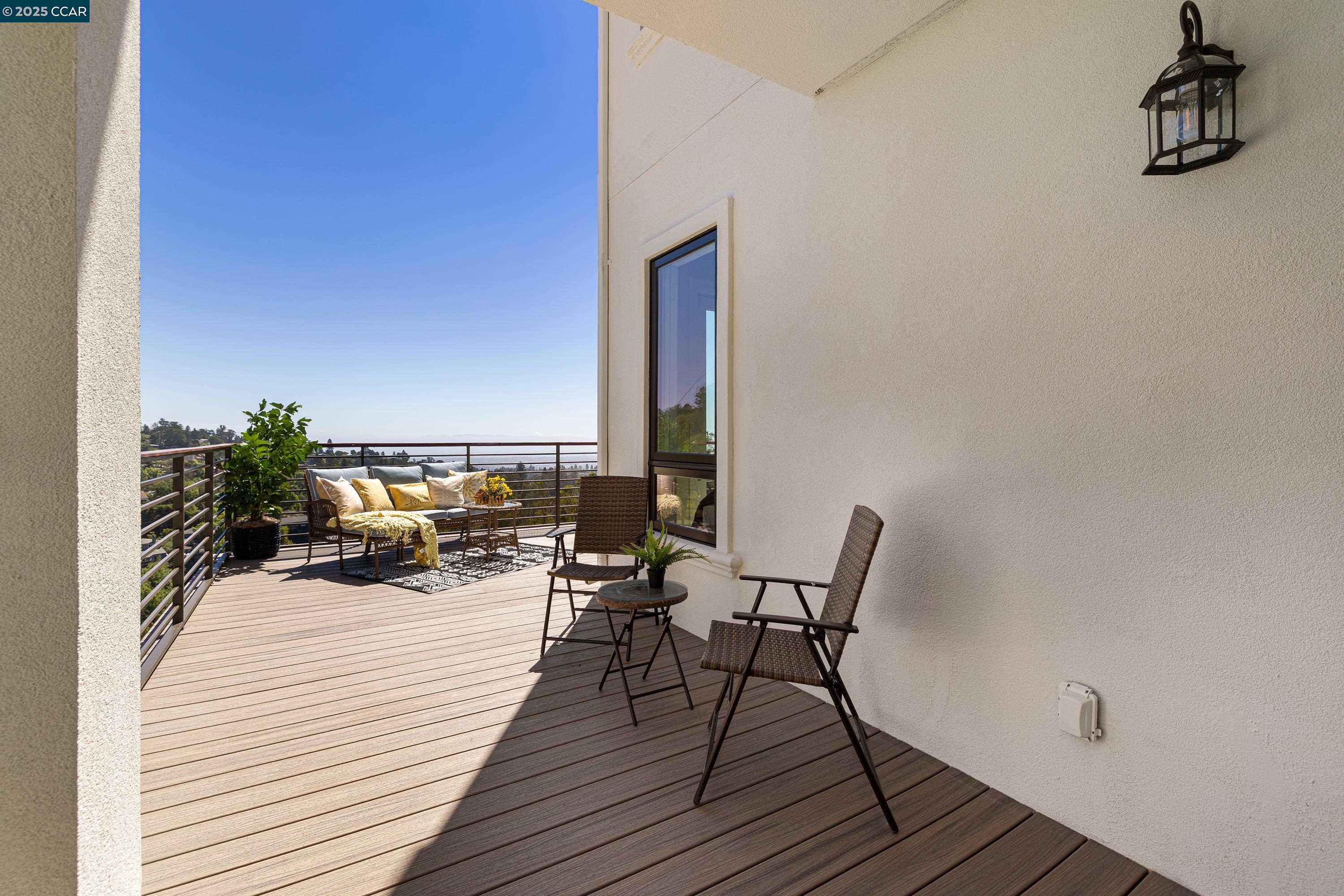 Detail Gallery Image 55 of 55 For 6979 Elverton Dr, Oakland,  CA 94611 - 5 Beds | 5/1 Baths