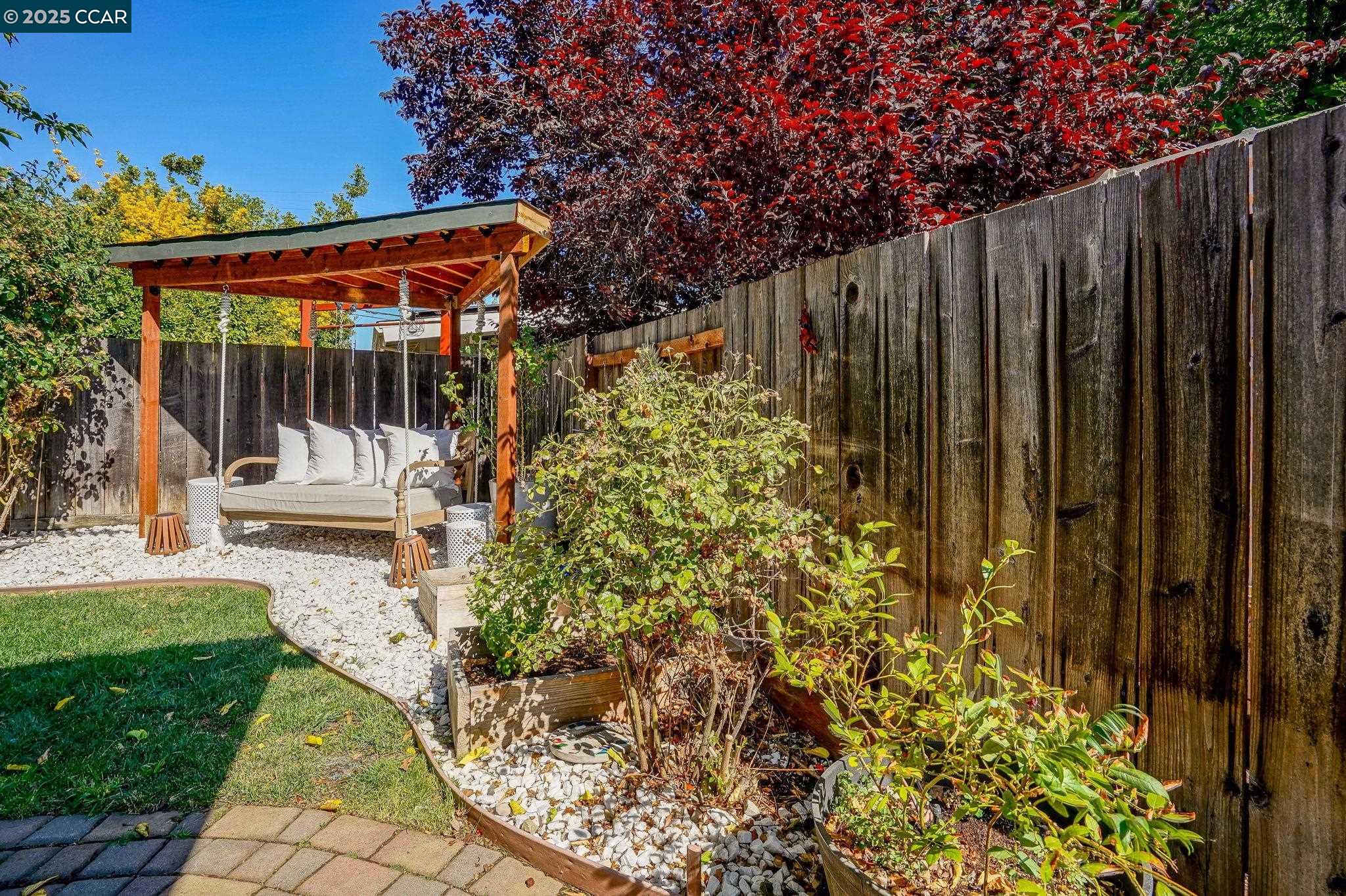 Detail Gallery Image 25 of 28 For 3337 Esperanza Dr, Concord,  CA 94519 - 3 Beds | 2 Baths