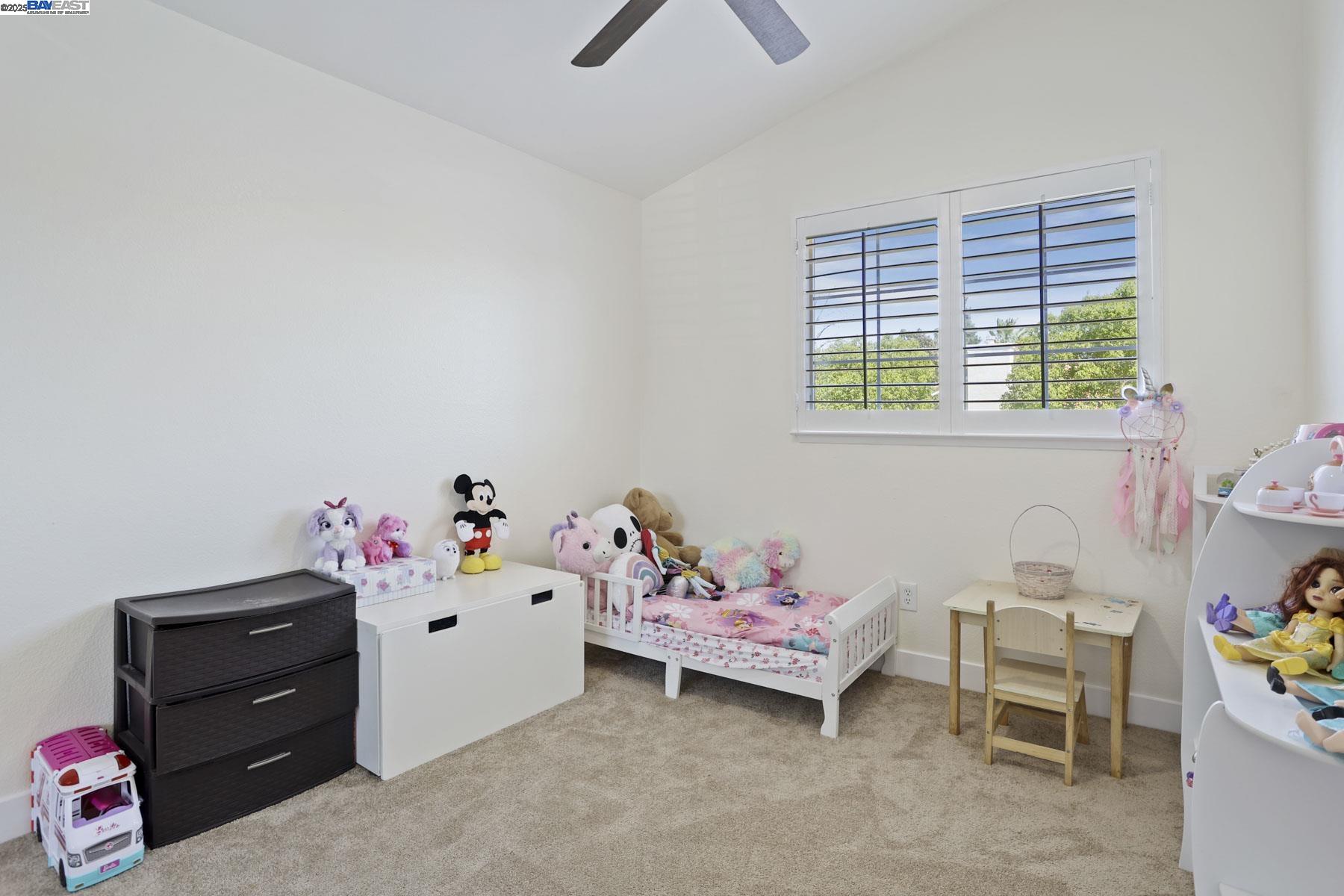 Detail Gallery Image 25 of 38 For 2883 Saint Martins Way, Tracy,  CA 95377 - 4 Beds | 2/1 Baths