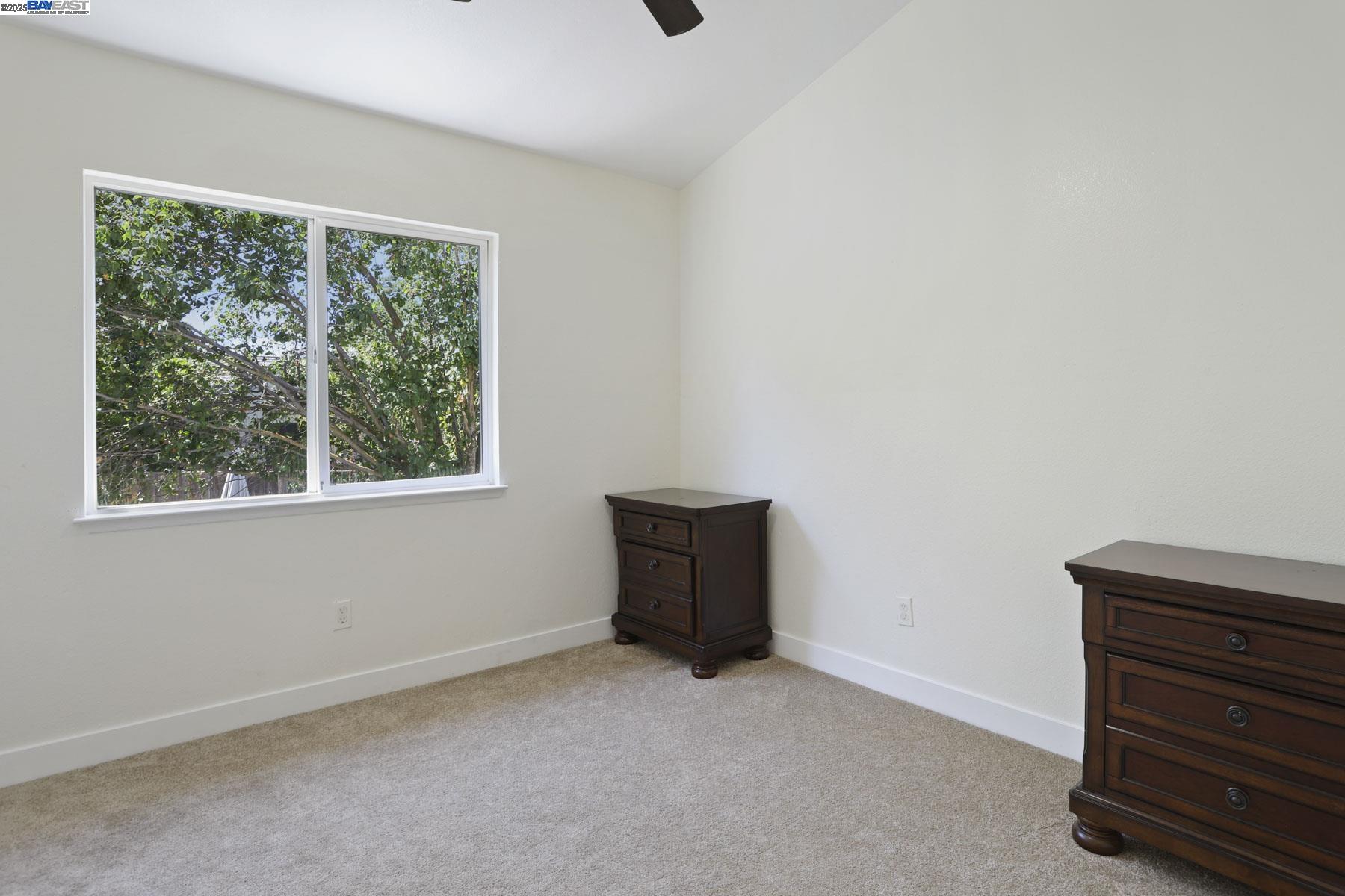 Detail Gallery Image 28 of 38 For 2883 Saint Martins Way, Tracy,  CA 95377 - 4 Beds | 2/1 Baths