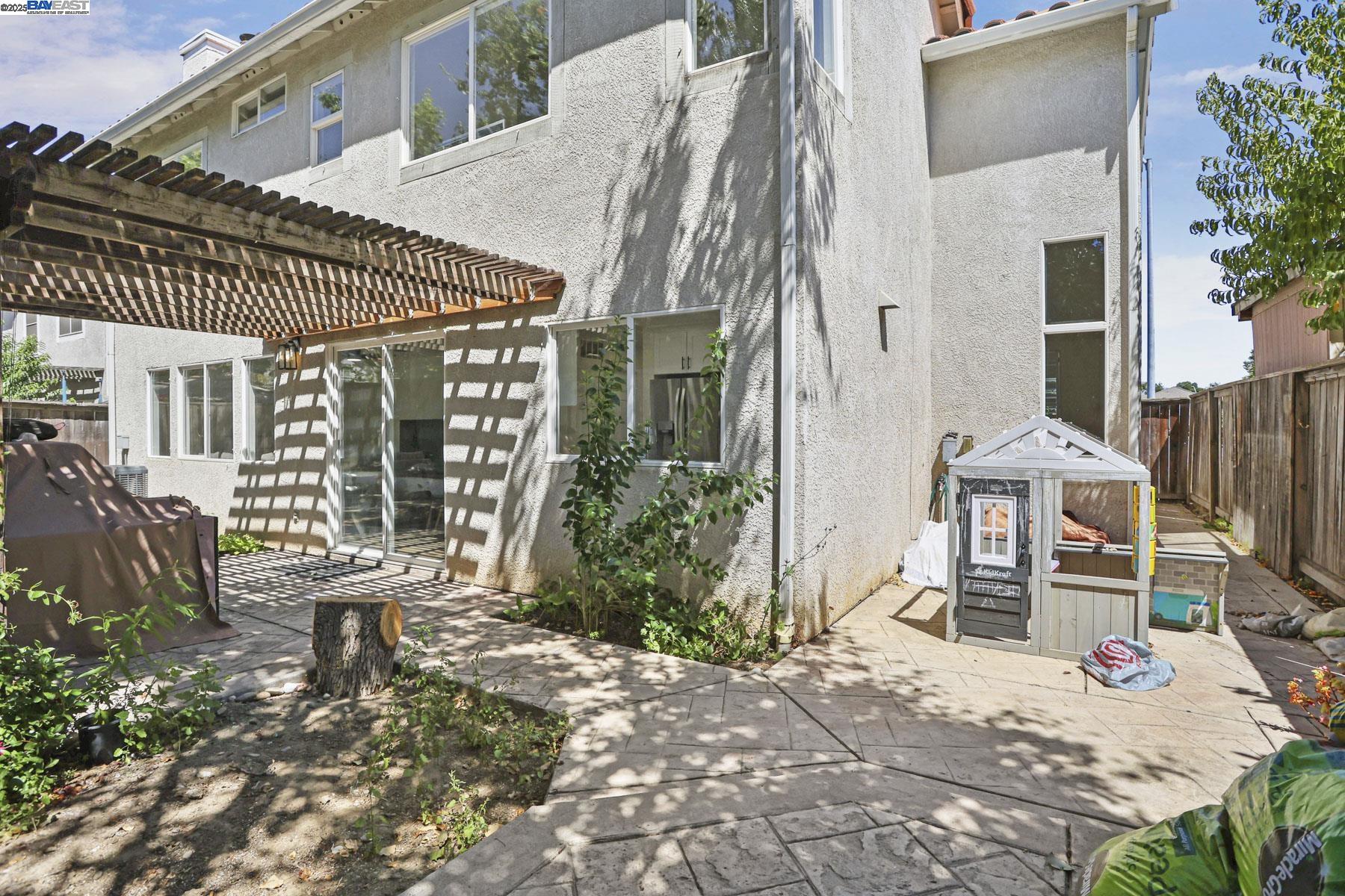 Detail Gallery Image 36 of 38 For 2883 Saint Martins Way, Tracy,  CA 95377 - 4 Beds | 2/1 Baths