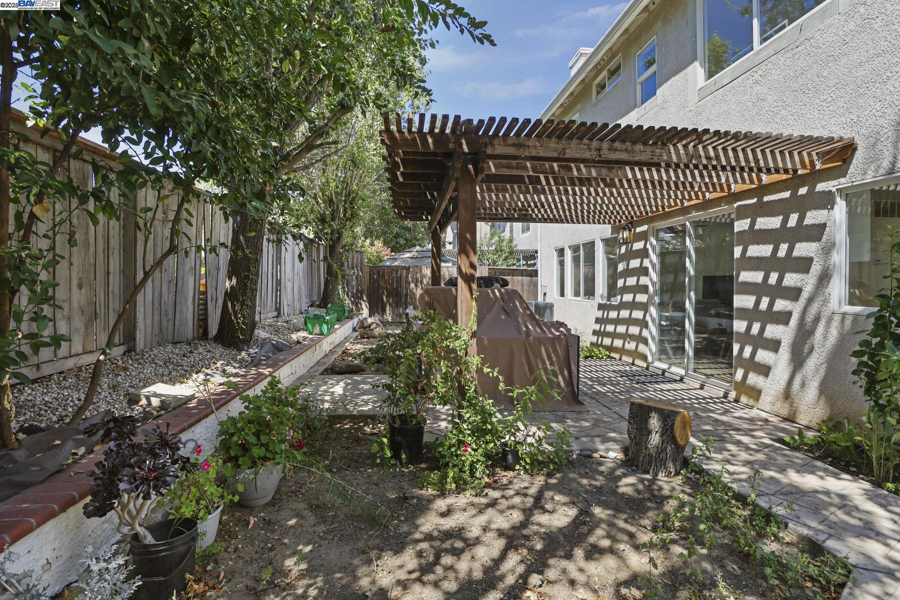 Detail Gallery Image 37 of 38 For 2883 Saint Martins Way, Tracy,  CA 95377 - 4 Beds | 2/1 Baths