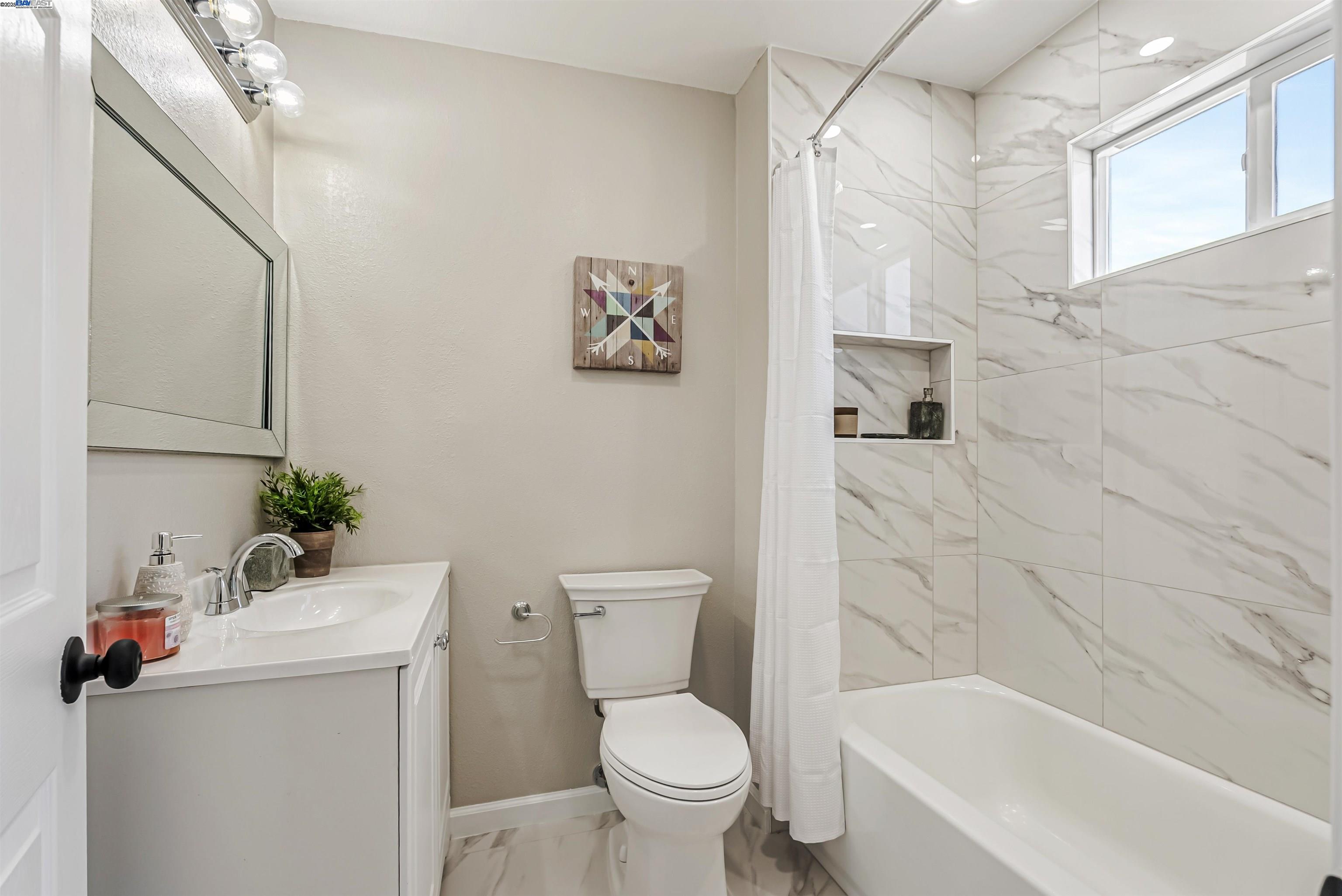 Detail Gallery Image 20 of 23 For 1111 Stonington Ave, San Pablo,  CA 94806 - 3 Beds | 2 Baths