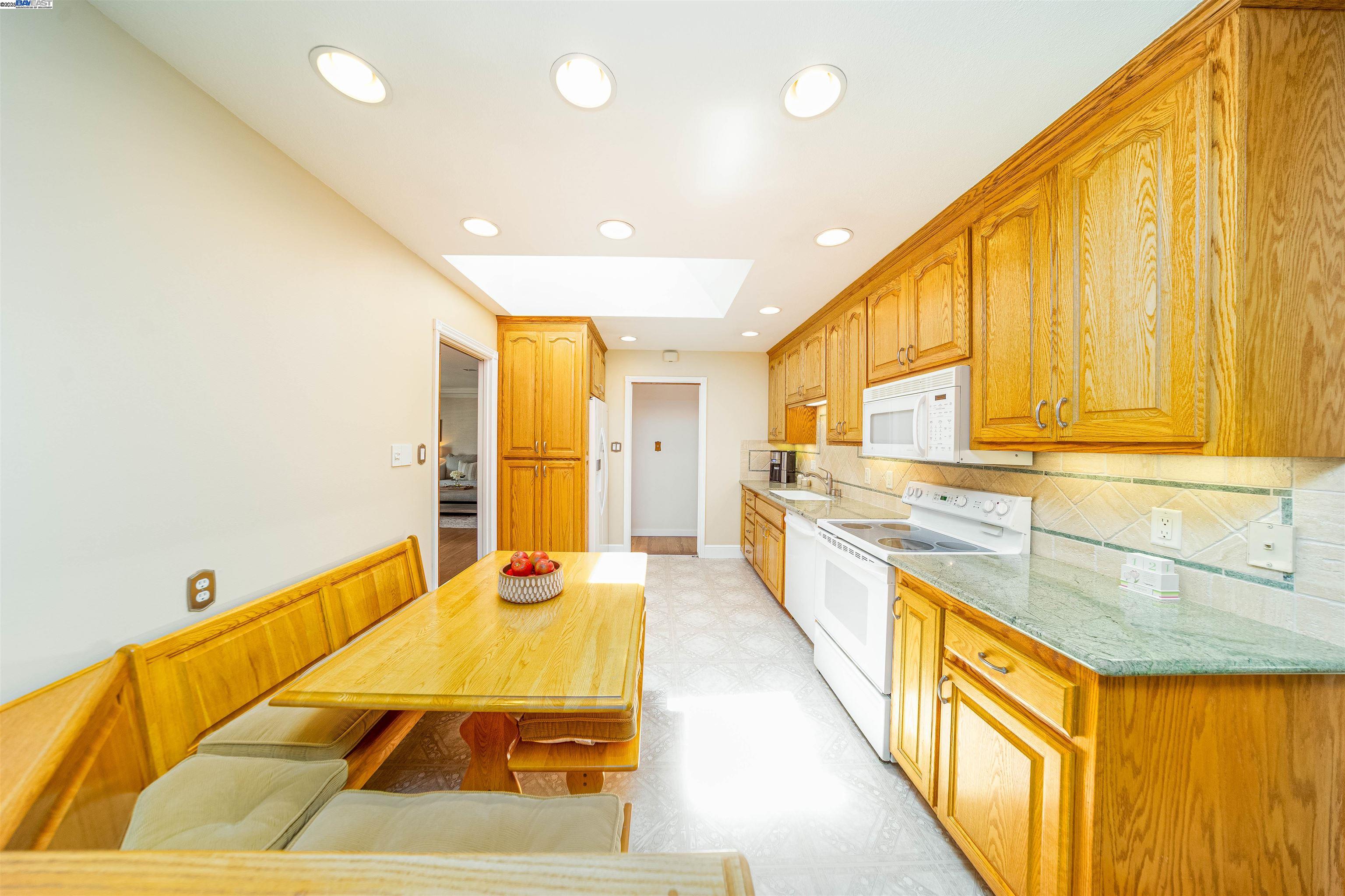 Detail Gallery Image 22 of 56 For 5149 Roycroft Way, Fremont,  CA 94538 - 4 Beds | 2 Baths