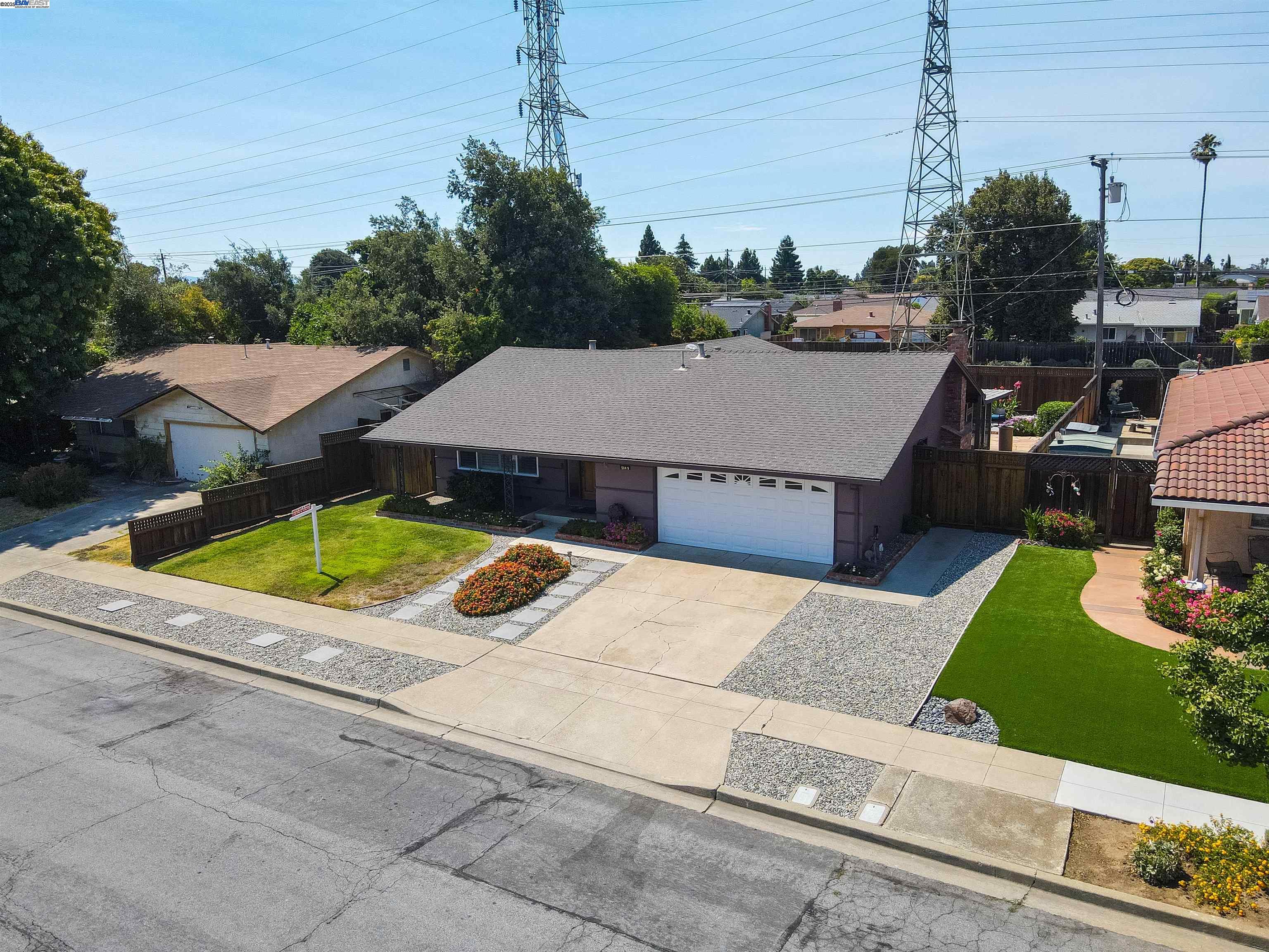 Detail Gallery Image 9 of 56 For 5149 Roycroft Way, Fremont,  CA 94538 - 4 Beds | 2 Baths