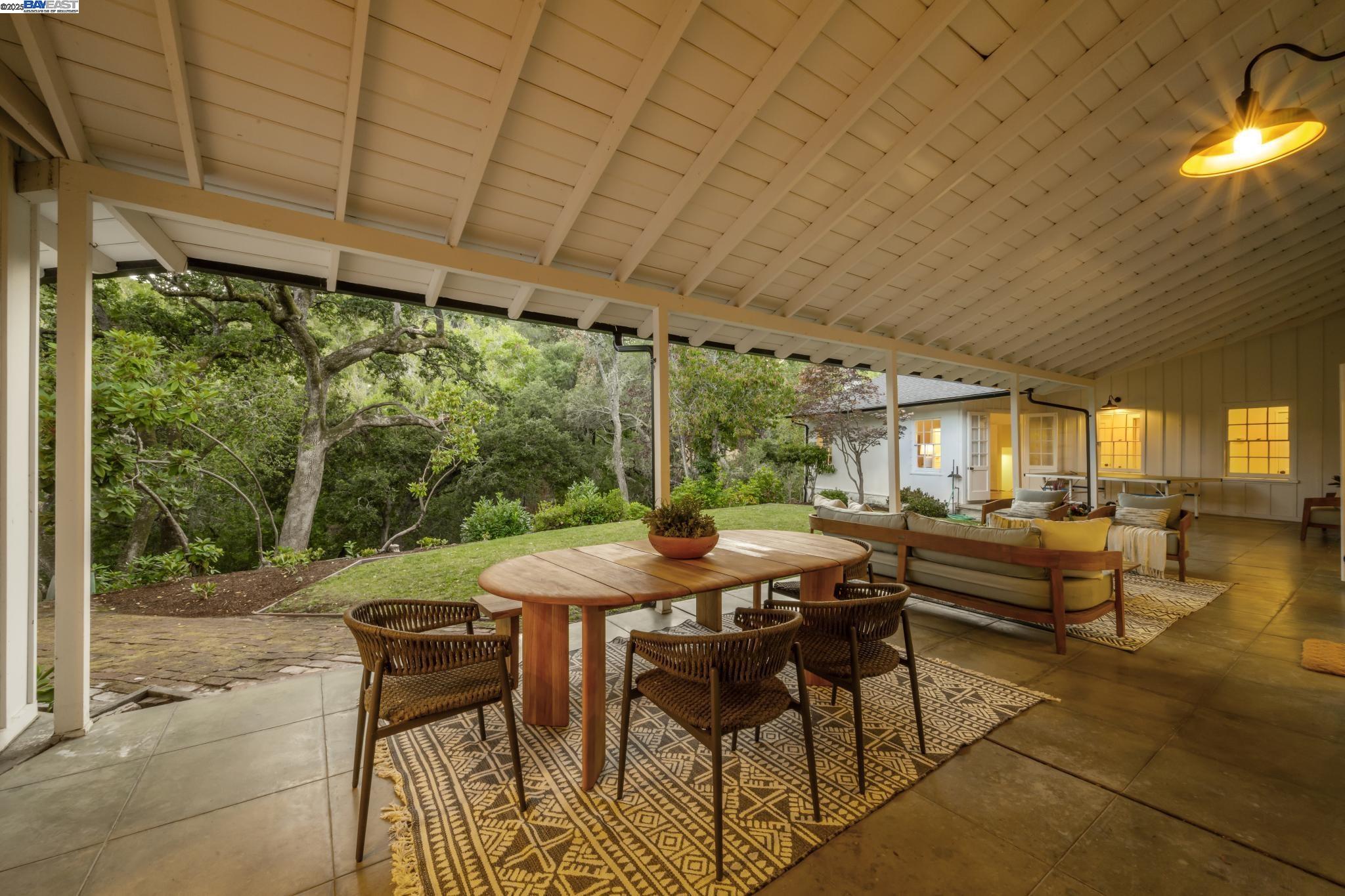 Detail Gallery Image 56 of 60 For 11 Crane Court, Orinda,  CA 94563 - 5 Beds | 5/1 Baths