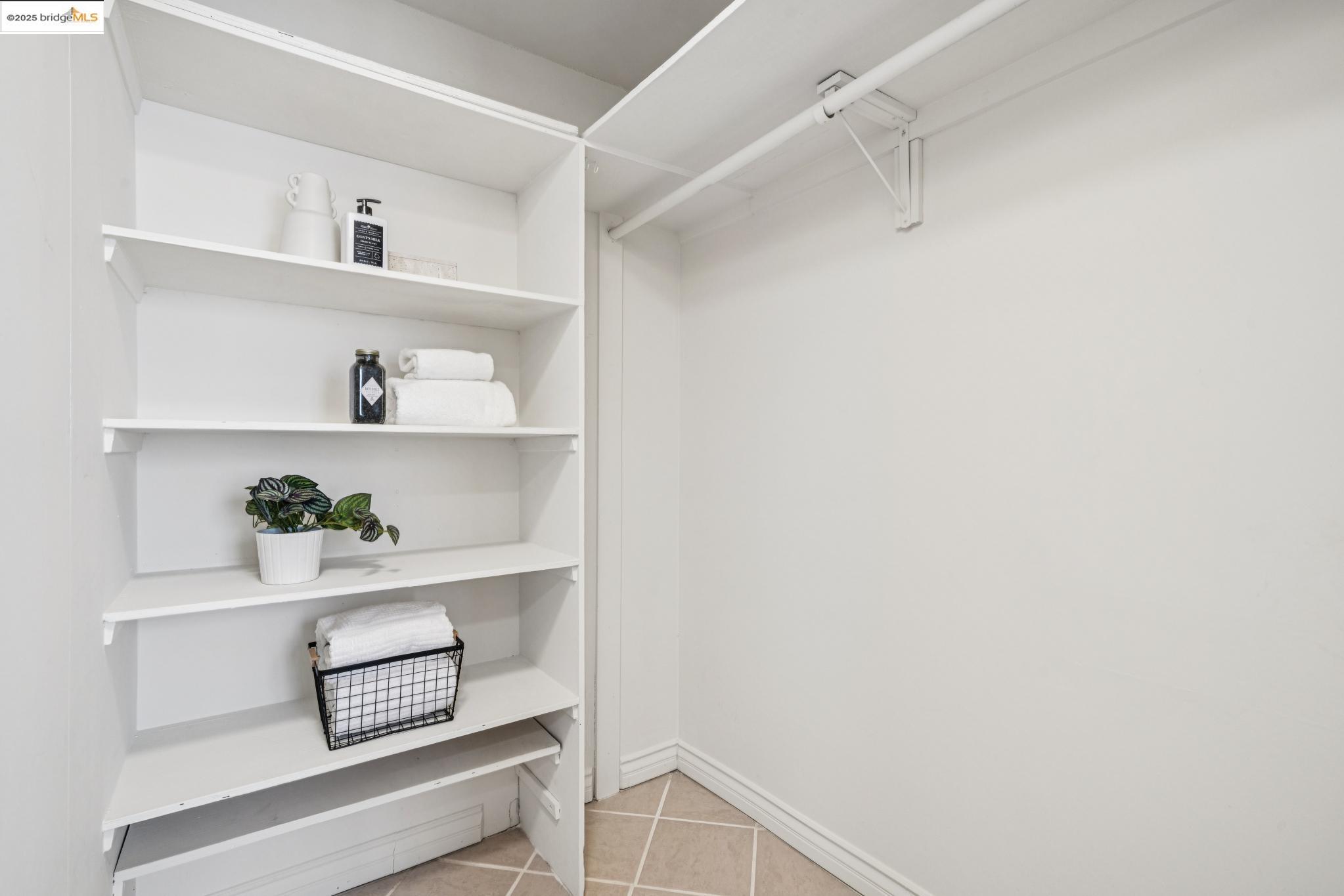 Detail Gallery Image 36 of 56 For 1218 Sandelin Ave, San Leandro,  CA 94577 - 3 Beds | 2 Baths