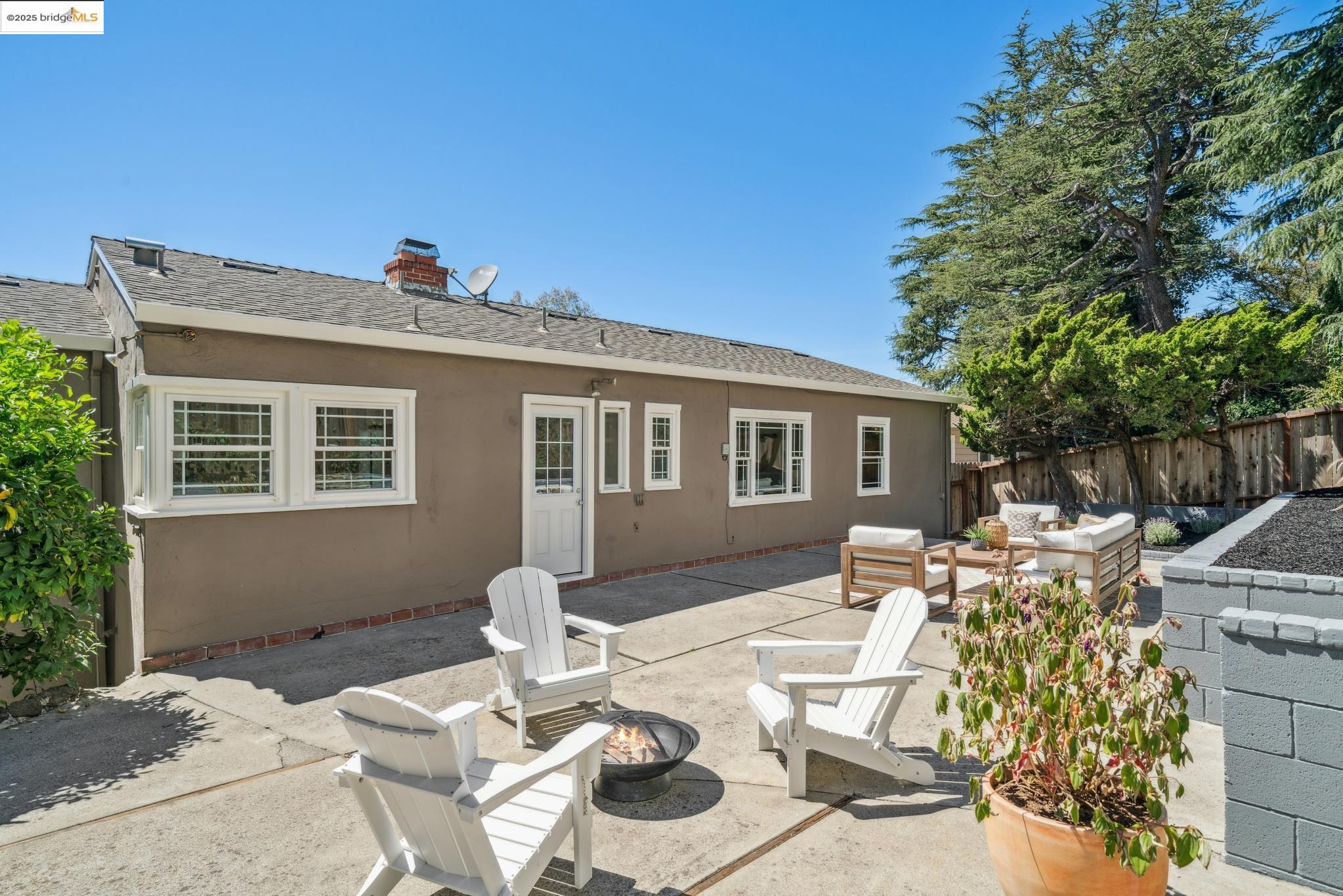 Detail Gallery Image 44 of 56 For 1218 Sandelin Ave, San Leandro,  CA 94577 - 3 Beds | 2 Baths