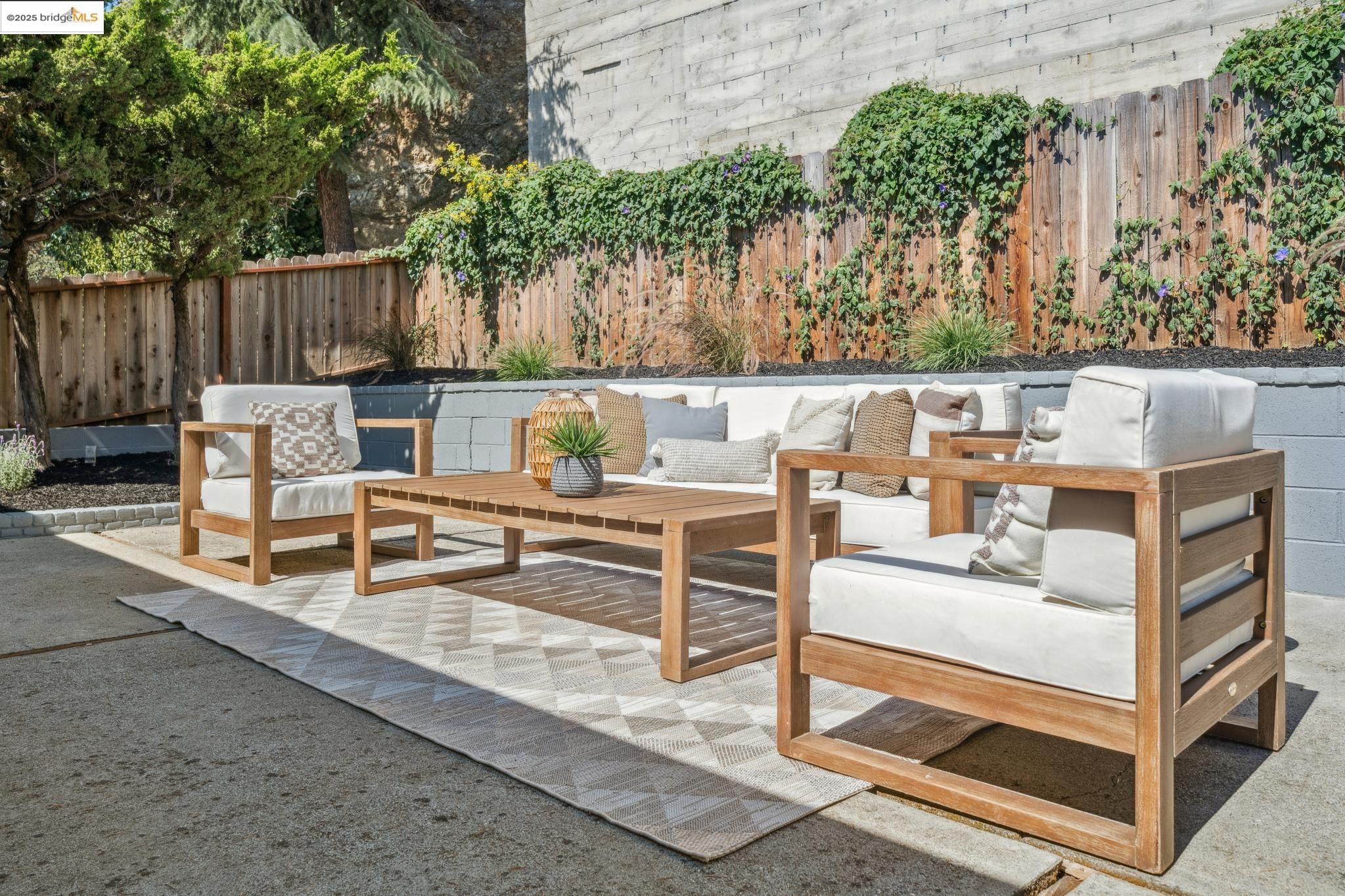 Detail Gallery Image 46 of 56 For 1218 Sandelin Ave, San Leandro,  CA 94577 - 3 Beds | 2 Baths