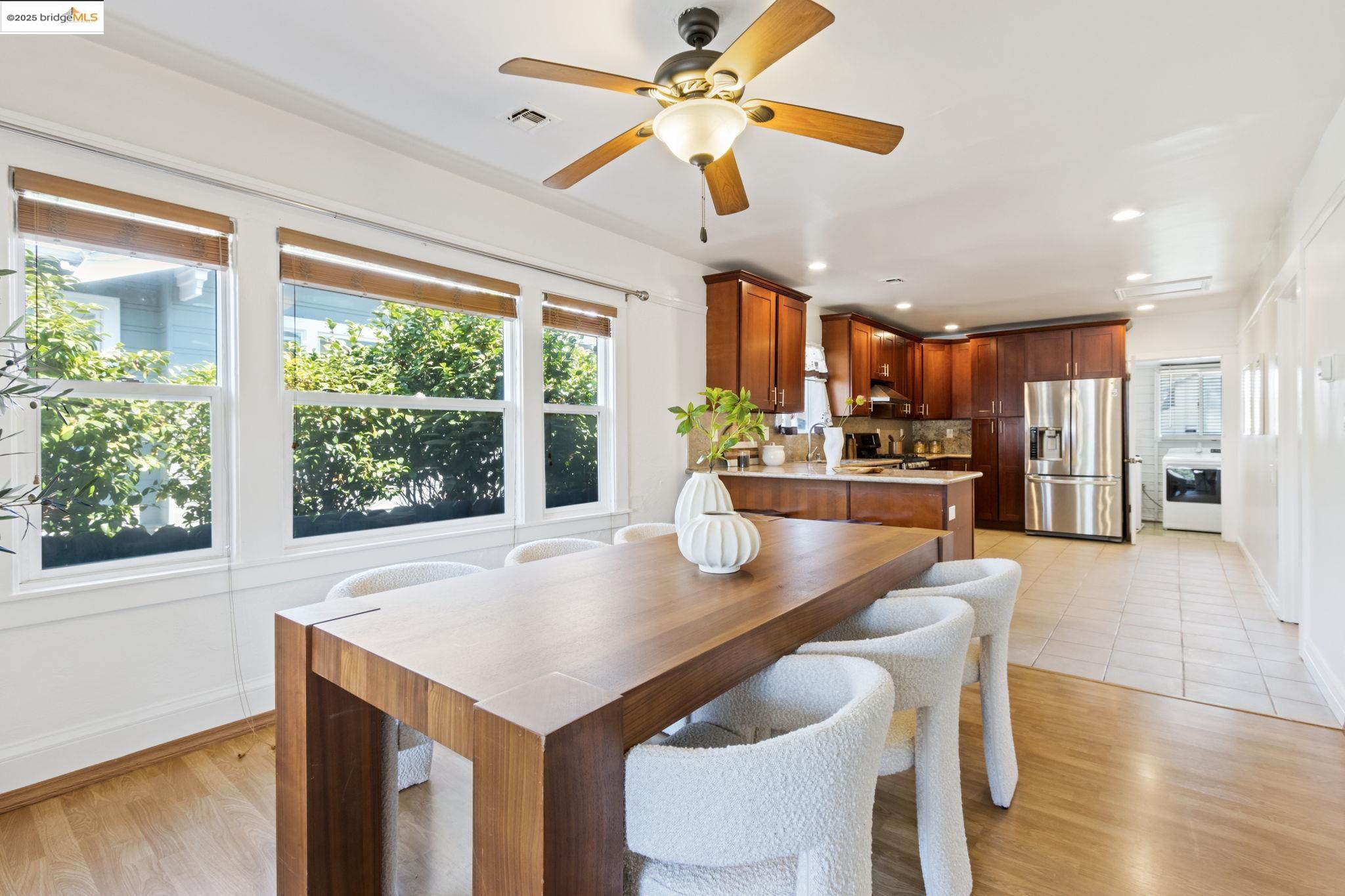 Detail Gallery Image 1 of 47 For 1700 64th Ave, Oakland,  CA 94621 - 2 Beds | 1 Baths