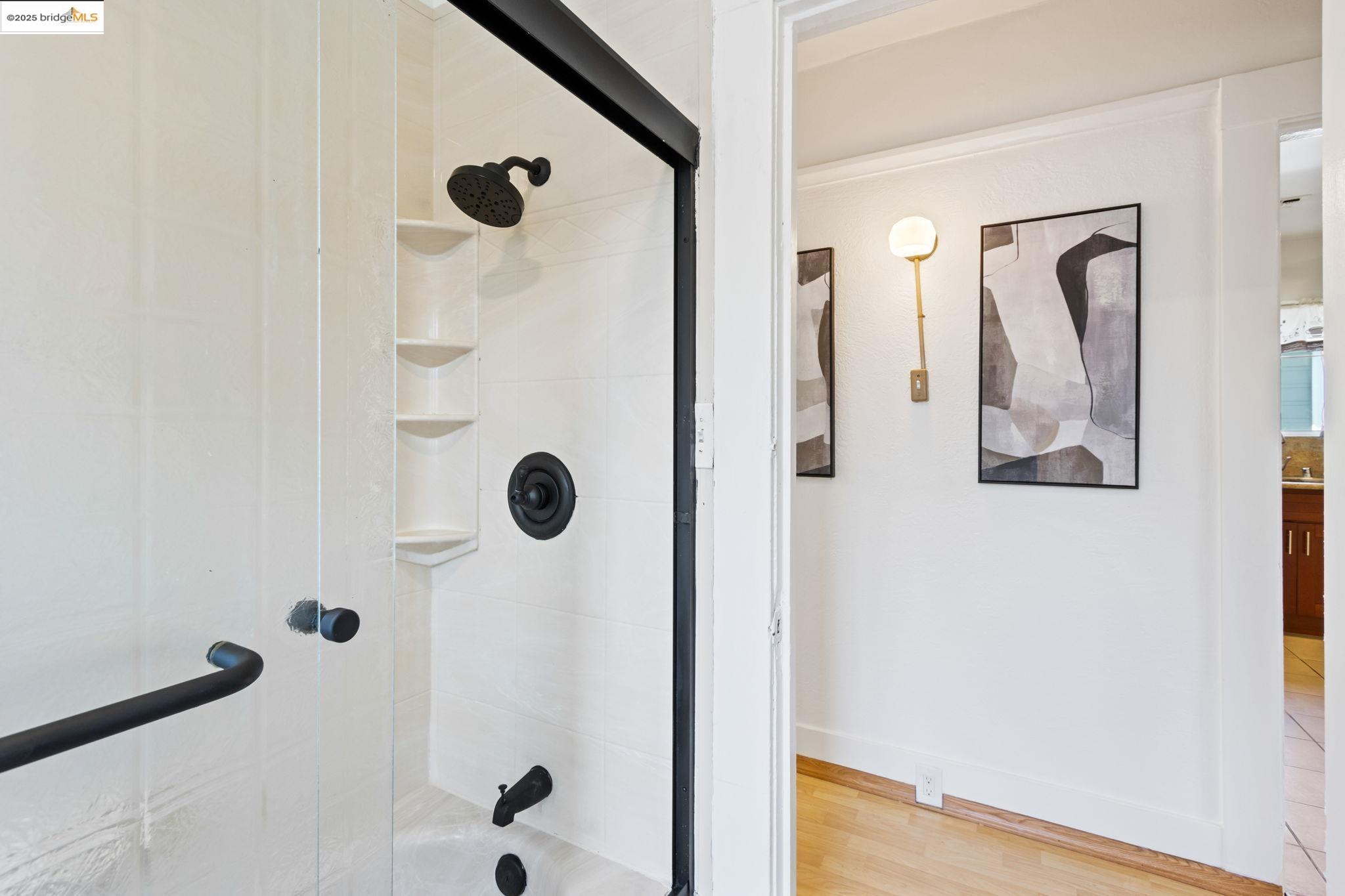Detail Gallery Image 26 of 47 For 1700 64th Ave, Oakland,  CA 94621 - 2 Beds | 1 Baths