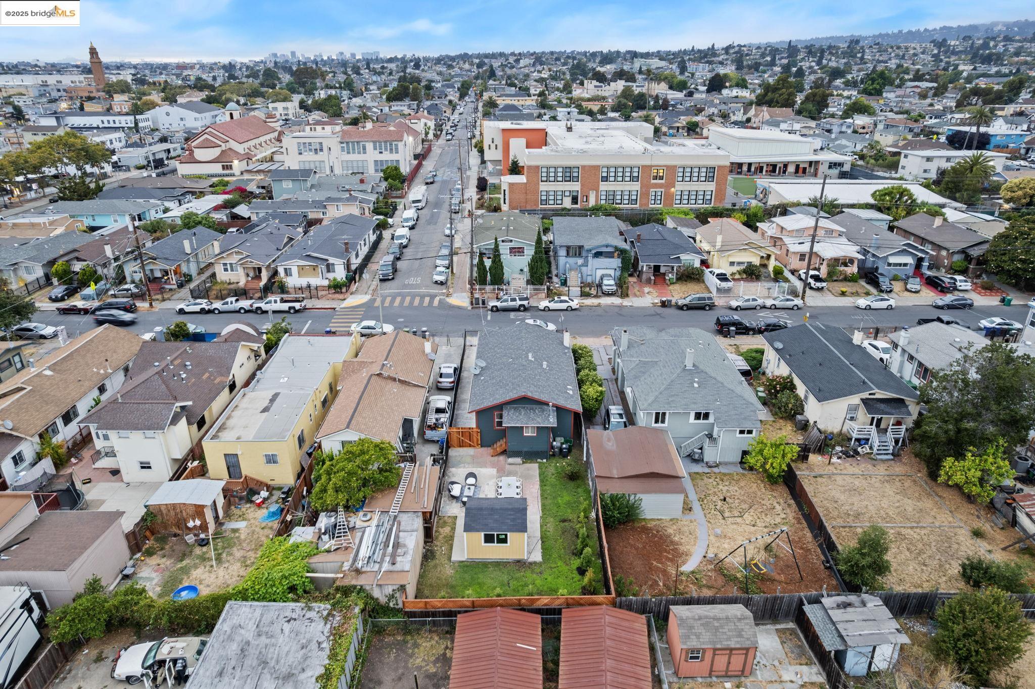 Detail Gallery Image 44 of 47 For 1700 64th Ave, Oakland,  CA 94621 - 2 Beds | 1 Baths