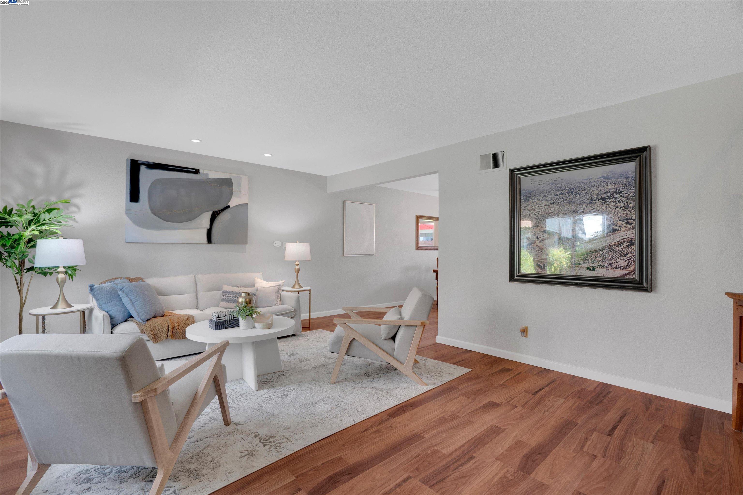 Photo #4: 41108131 Listing 