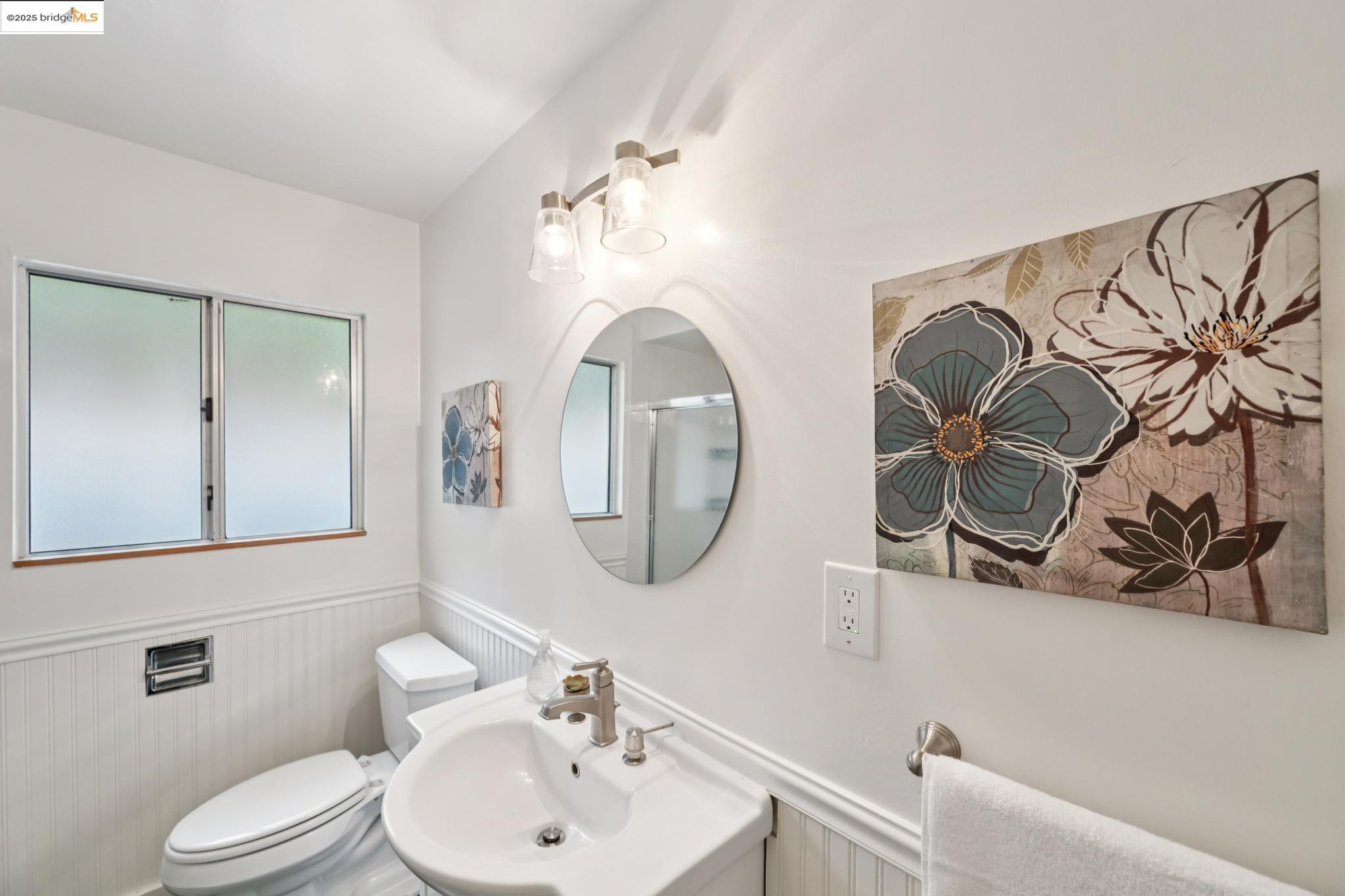 Detail Gallery Image 29 of 51 For 679 Mandana Blvd, Oakland,  CA 94610 - 3 Beds | 2 Baths