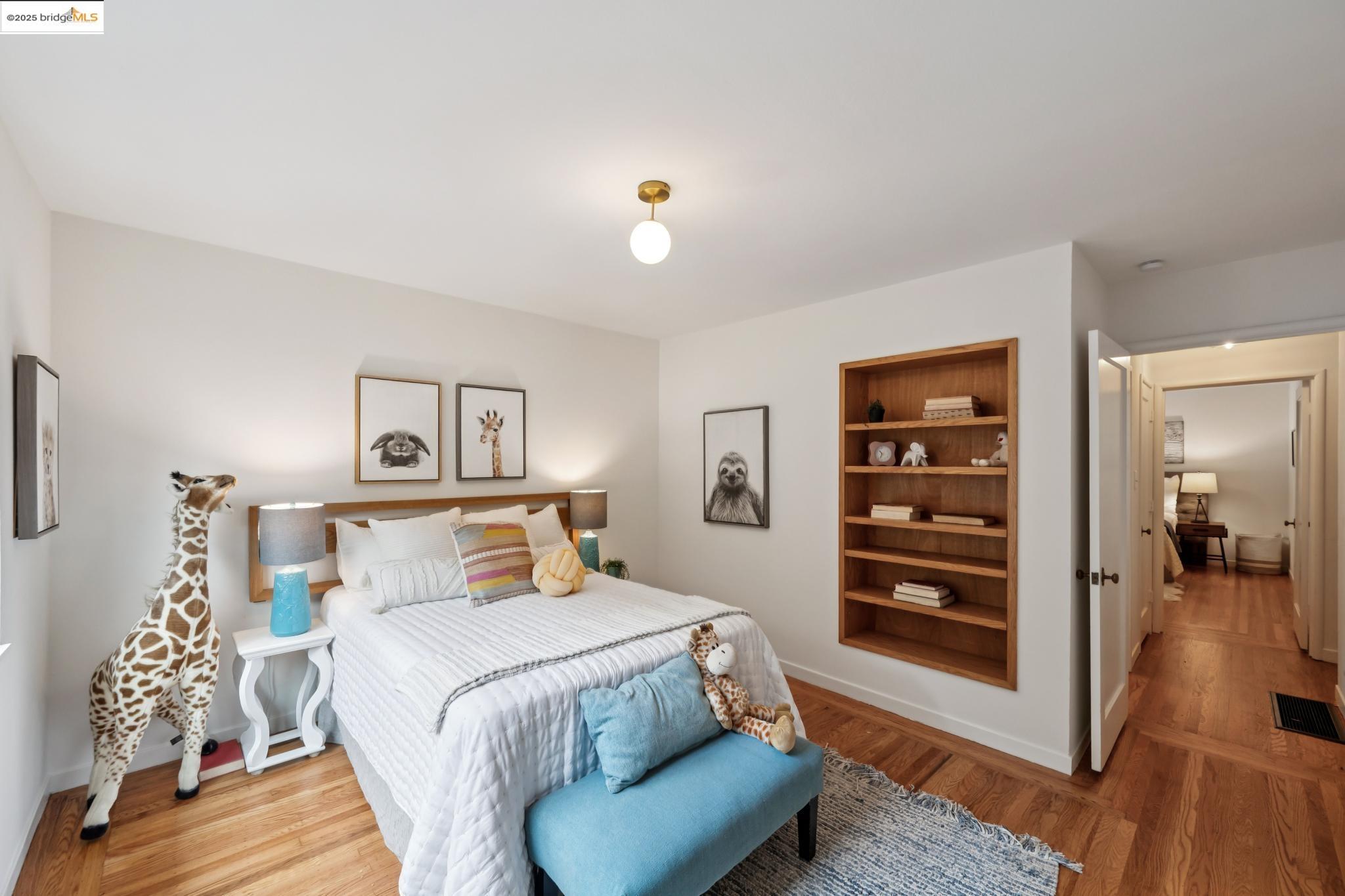 Detail Gallery Image 32 of 51 For 679 Mandana Blvd, Oakland,  CA 94610 - 3 Beds | 2 Baths
