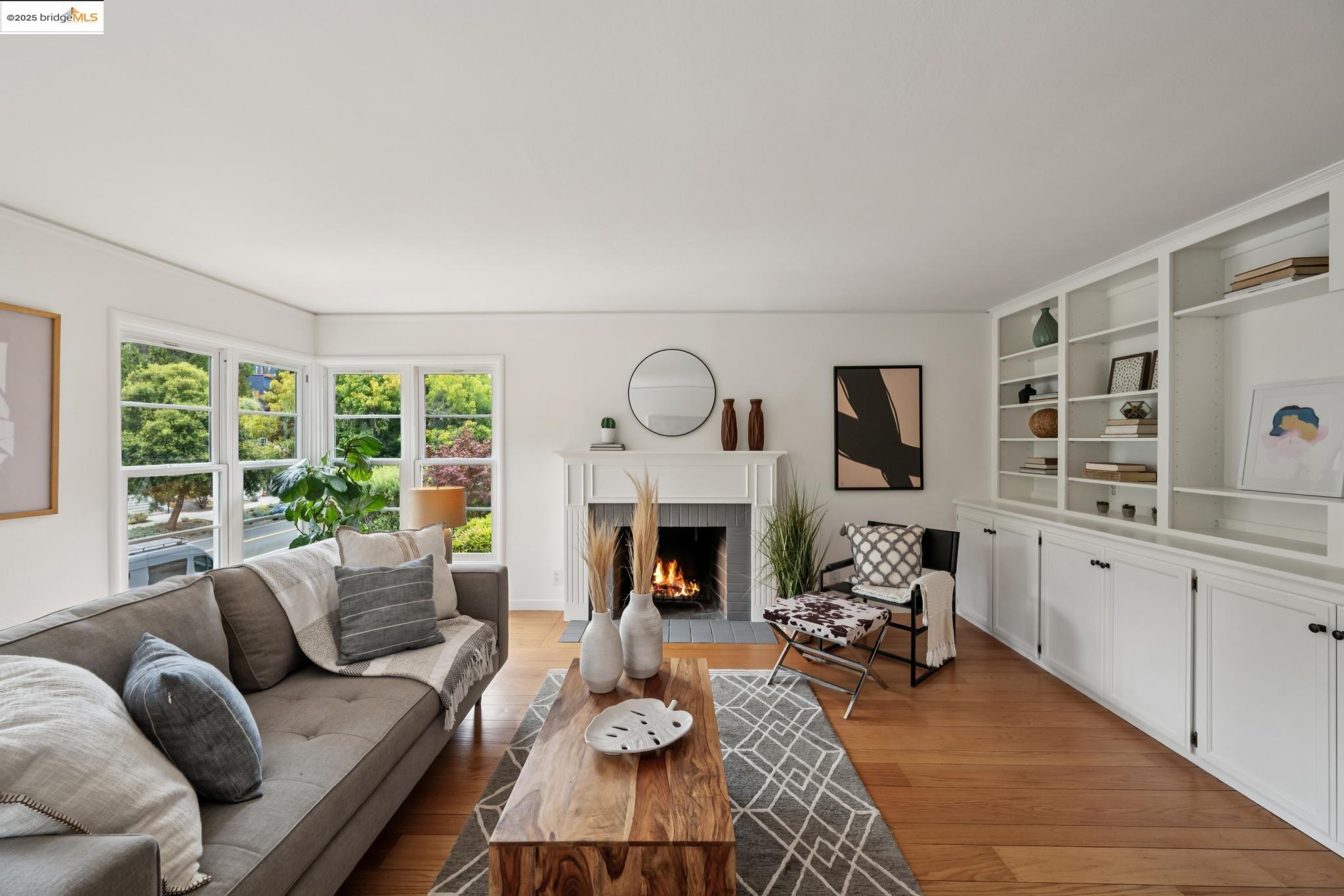 Detail Gallery Image 9 of 51 For 679 Mandana Blvd, Oakland,  CA 94610 - 3 Beds | 2 Baths