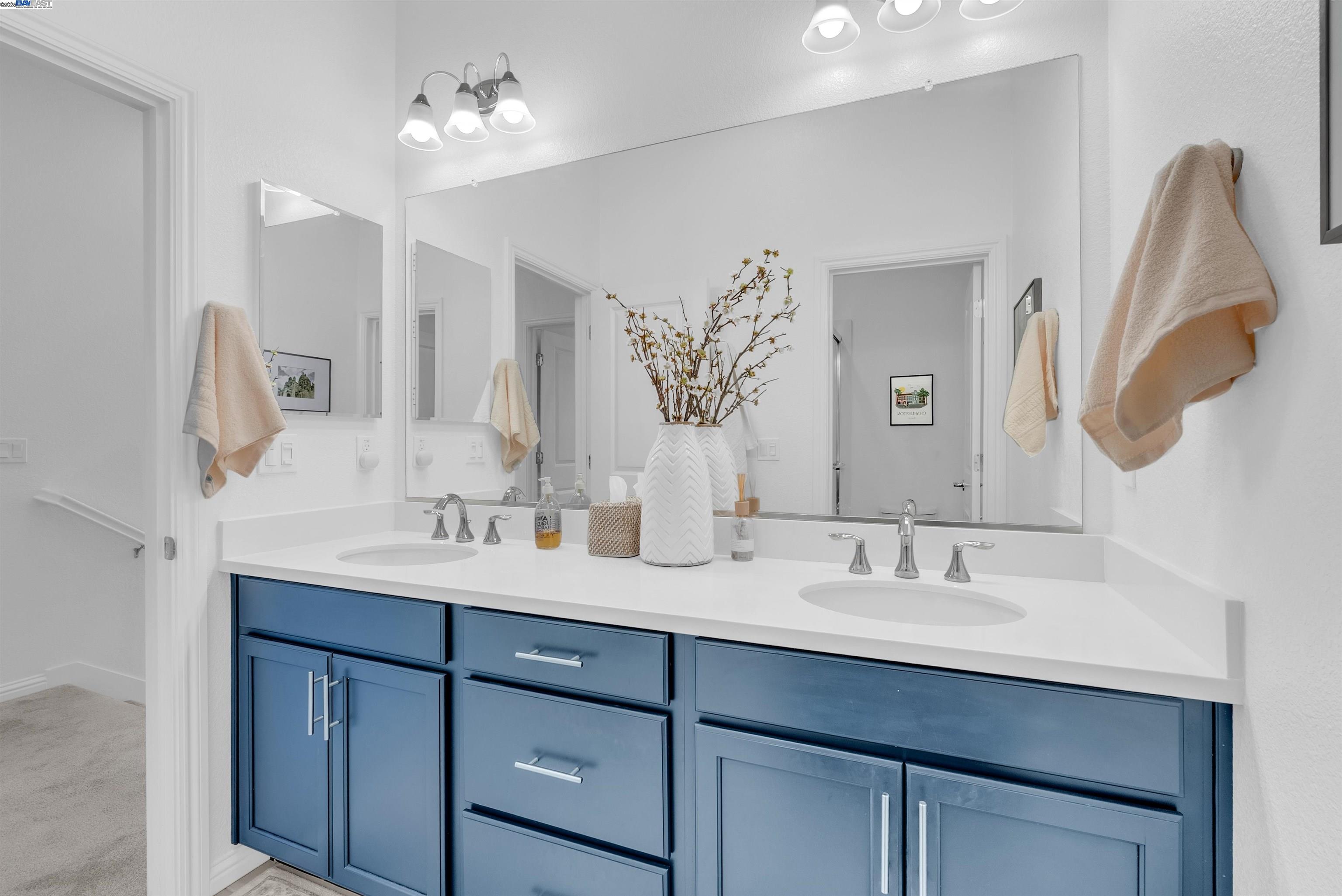 Detail Gallery Image 16 of 32 For 2866 Crusader St, Alameda,  CA 94501 - 2 Beds | 1/1 Baths