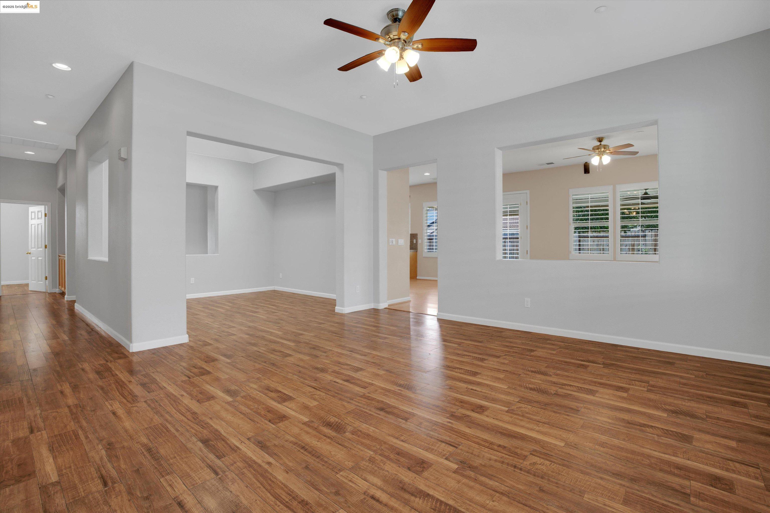 Detail Gallery Image 6 of 46 For 1414 Buckingham Dr, Brentwood,  CA 94513 - 4 Beds | 4 Baths