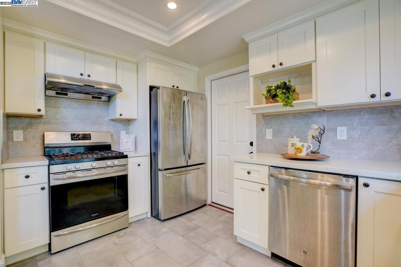 Detail Gallery Image 15 of 50 For 1228 Copper Peak Ln, San Jose,  CA 95120 - 3 Beds | 2 Baths