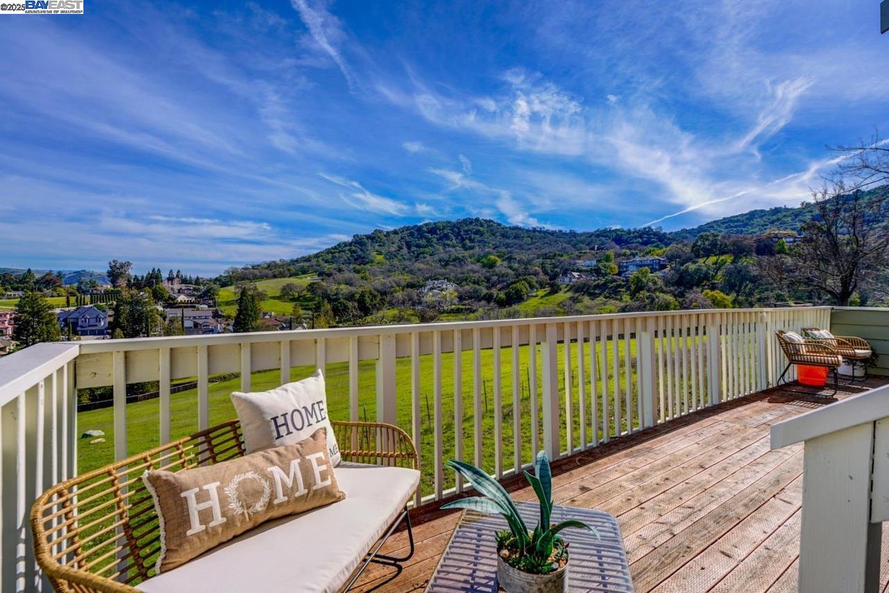 Detail Gallery Image 34 of 50 For 1228 Copper Peak Ln, San Jose,  CA 95120 - 3 Beds | 2 Baths