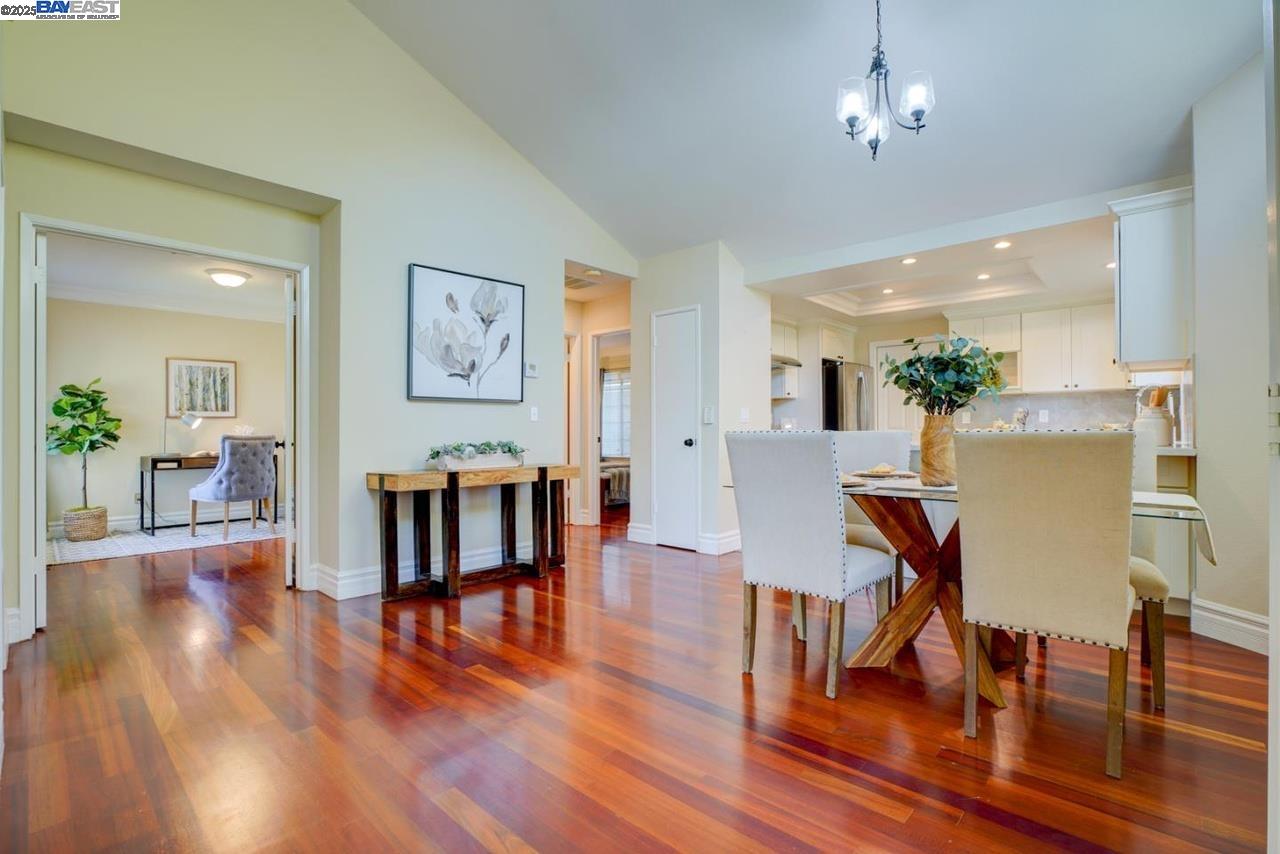 Detail Gallery Image 5 of 50 For 1228 Copper Peak Ln, San Jose,  CA 95120 - 3 Beds | 2 Baths