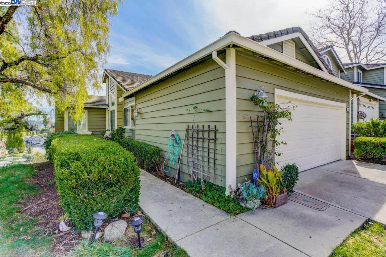 Detail Gallery Image 49 of 50 For 1228 Copper Peak Ln, San Jose,  CA 95120 - 3 Beds | 2 Baths