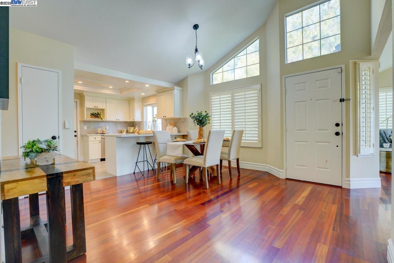 Detail Gallery Image 6 of 50 For 1228 Copper Peak Ln, San Jose,  CA 95120 - 3 Beds | 2 Baths